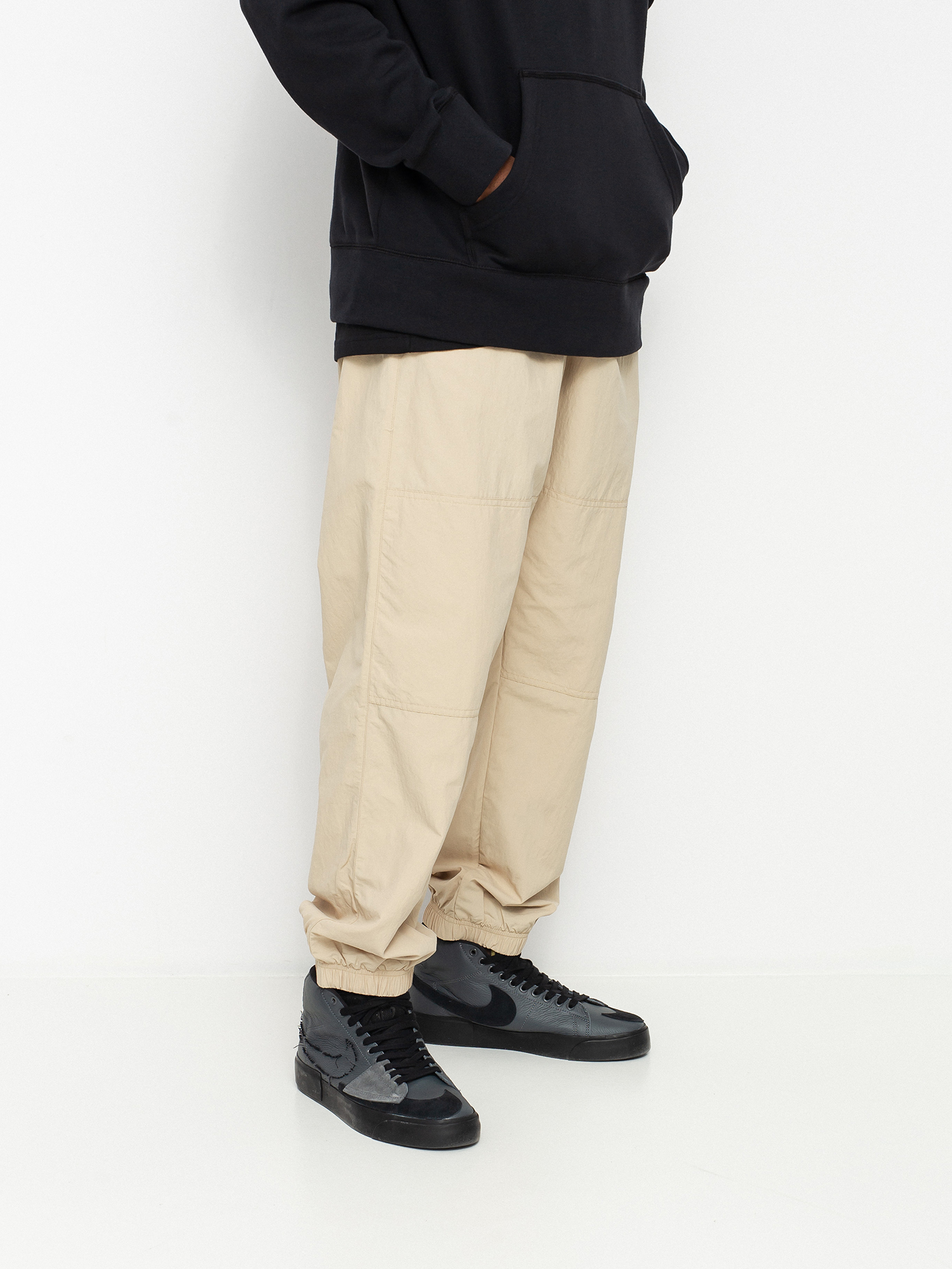 Spodnie Nike SB Left Leg Logo (grain/velvet brown)