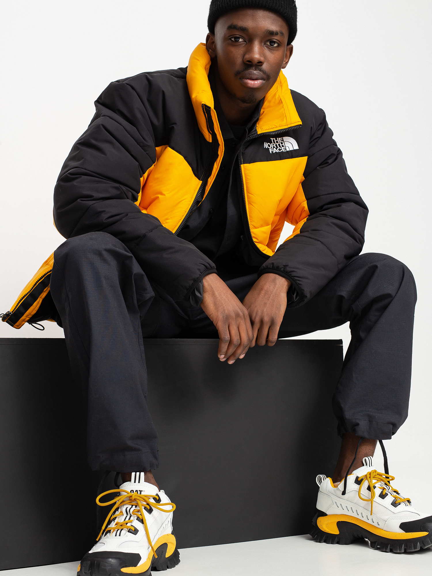 Kurtka The North Face Hmlyn Insulated (summit gold/black)