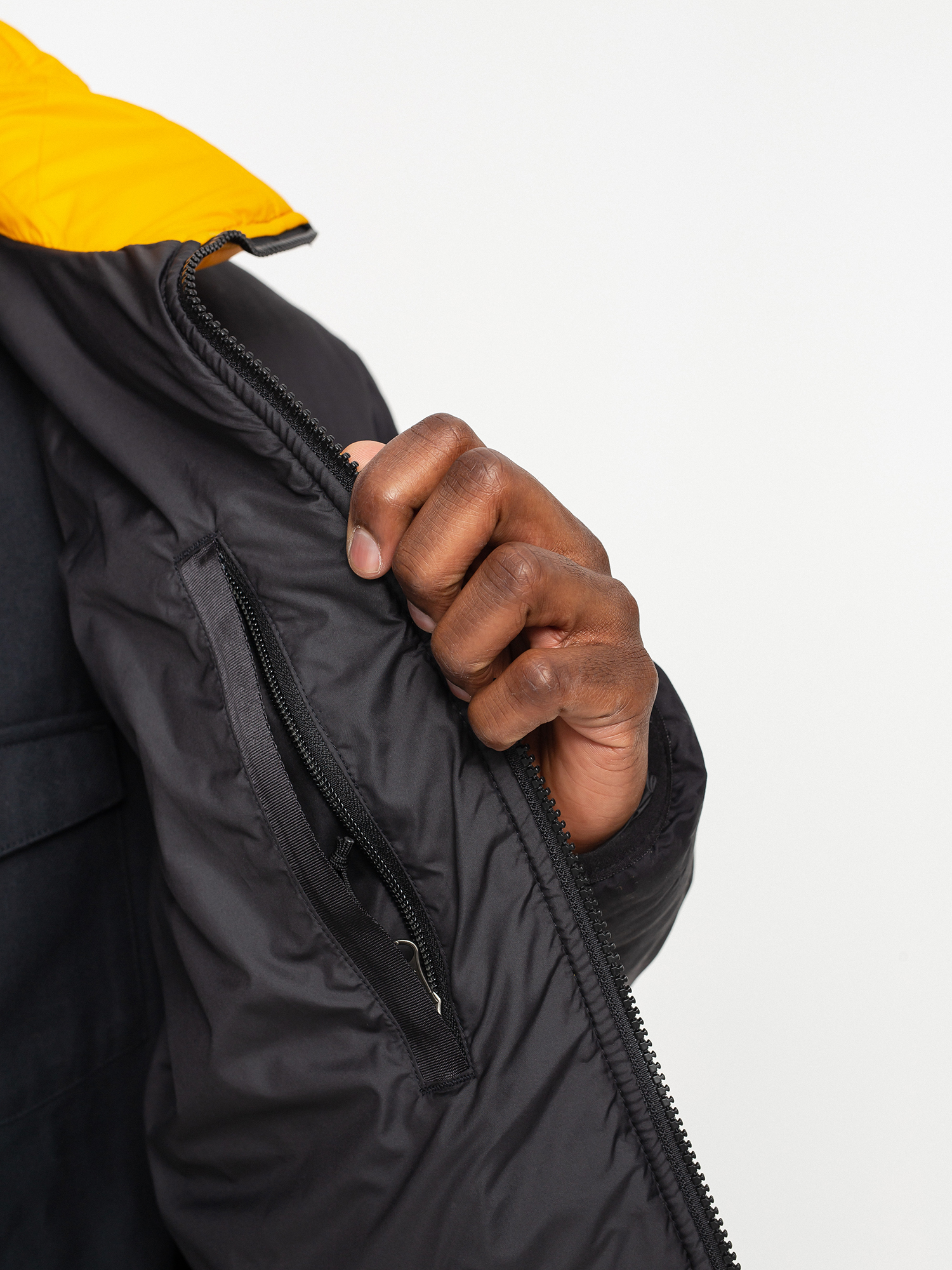Kurtka The North Face Hmlyn Insulated (summit gold/black)