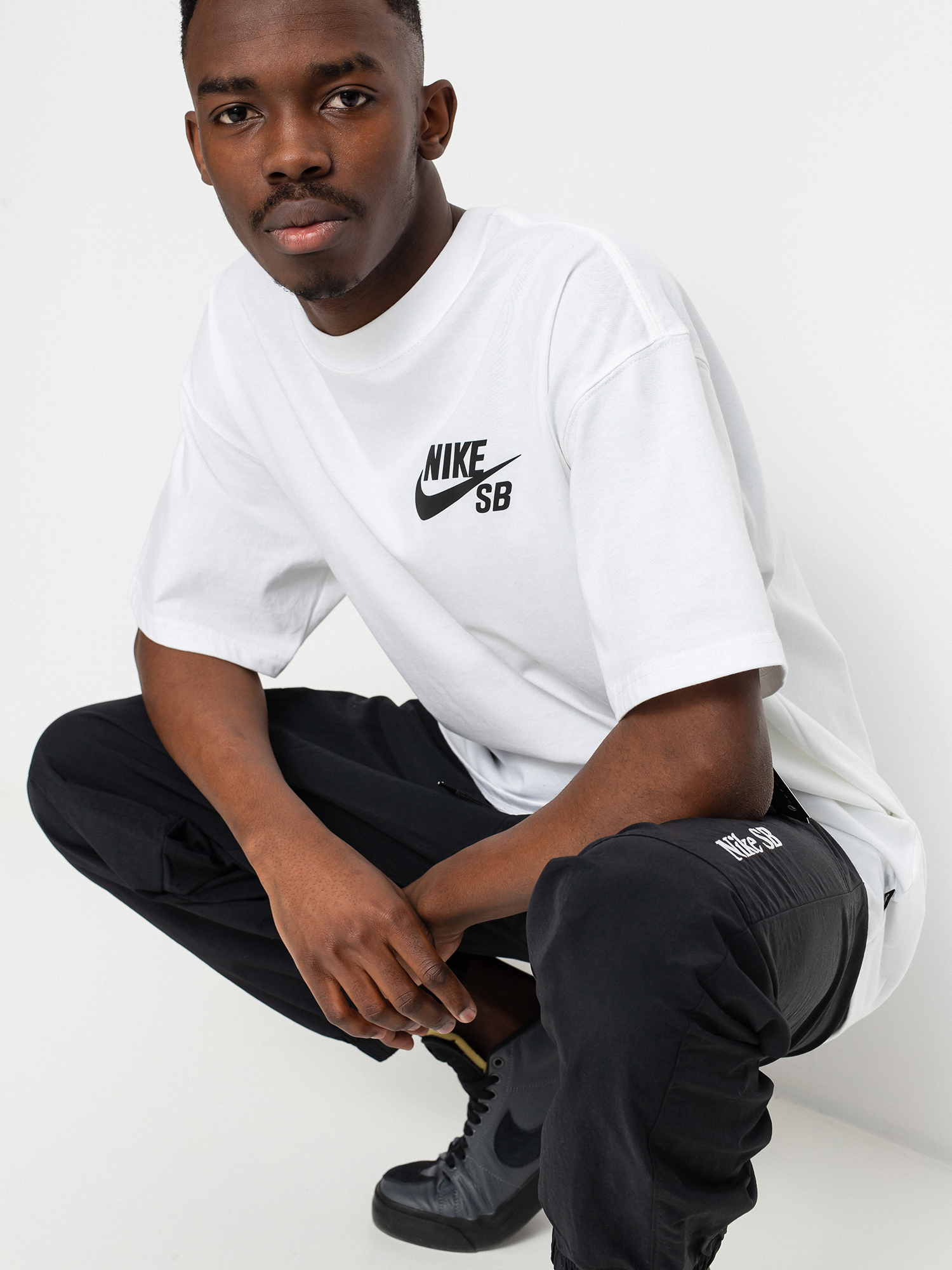 T-shirt Nike SB Logo (white/black)