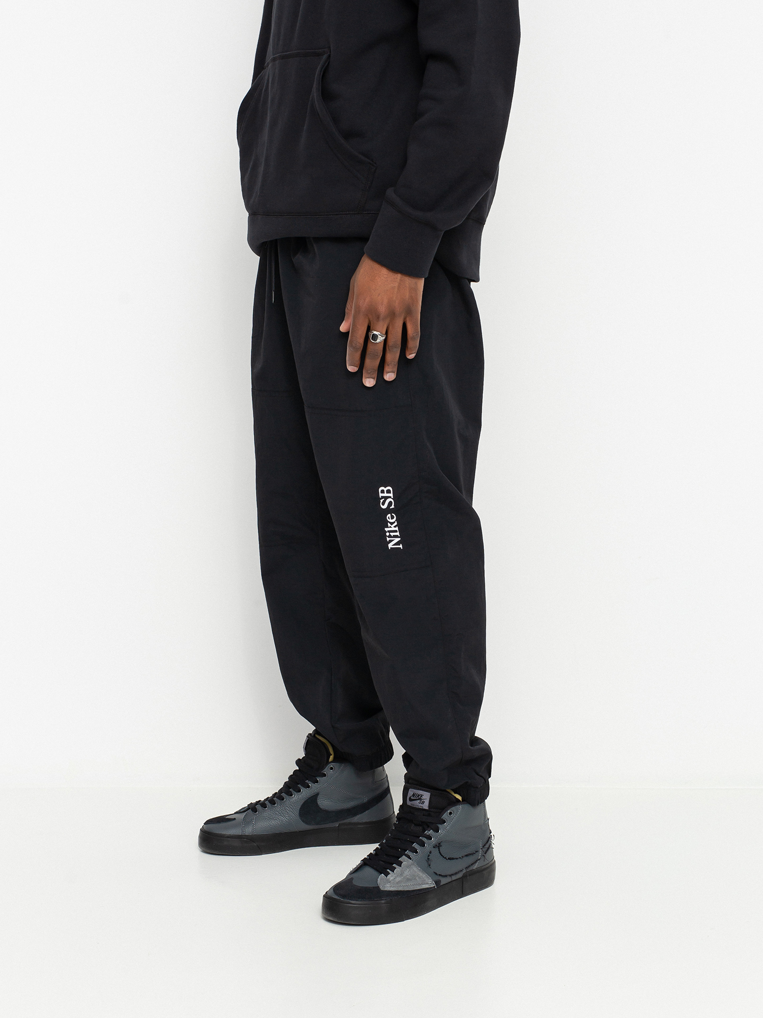 Spodnie Nike SB Left Leg Logo (black/white)