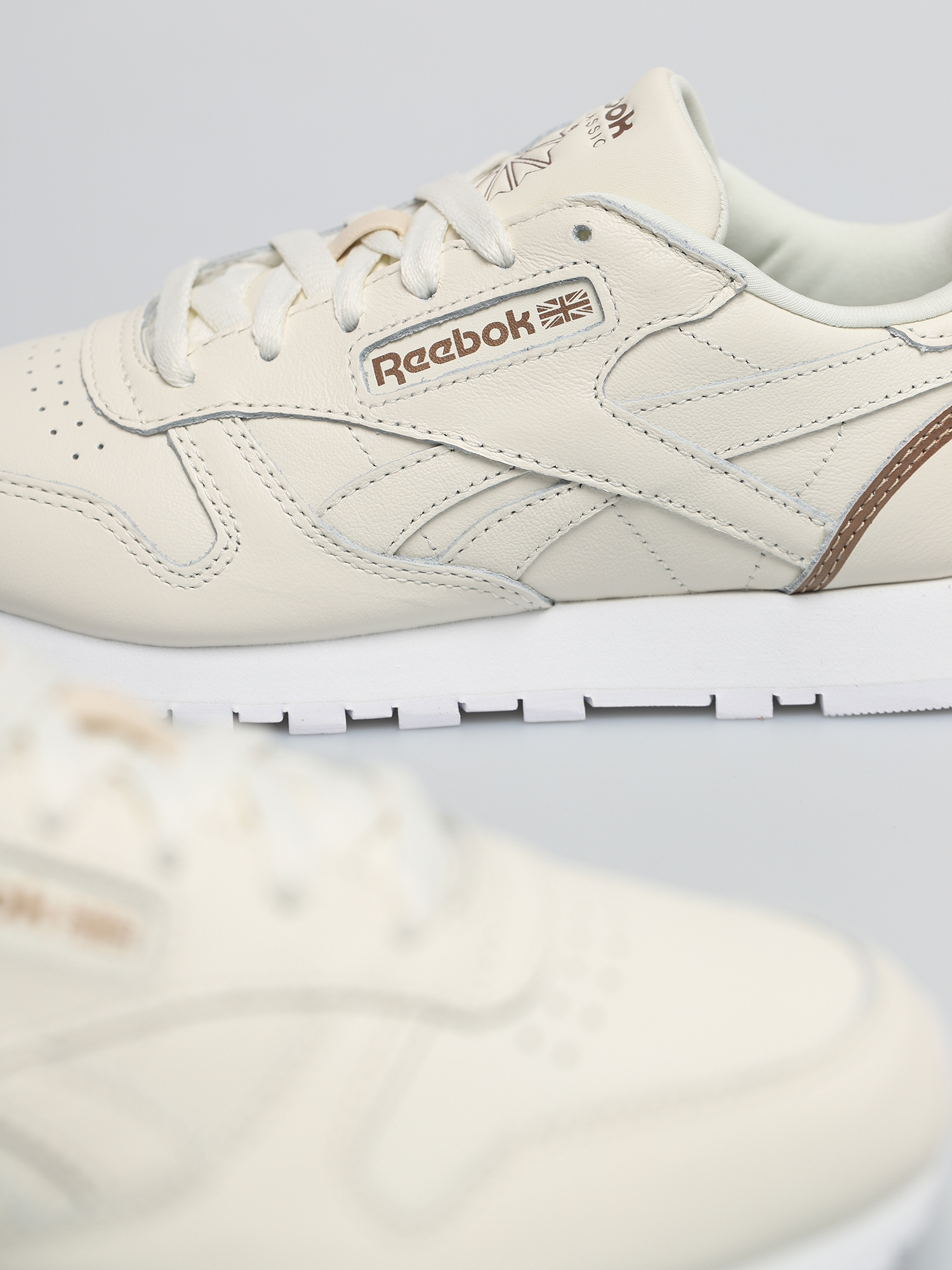 Buty Reebok Cl Lthr Wmn (chalk/golbro/ftwwht)