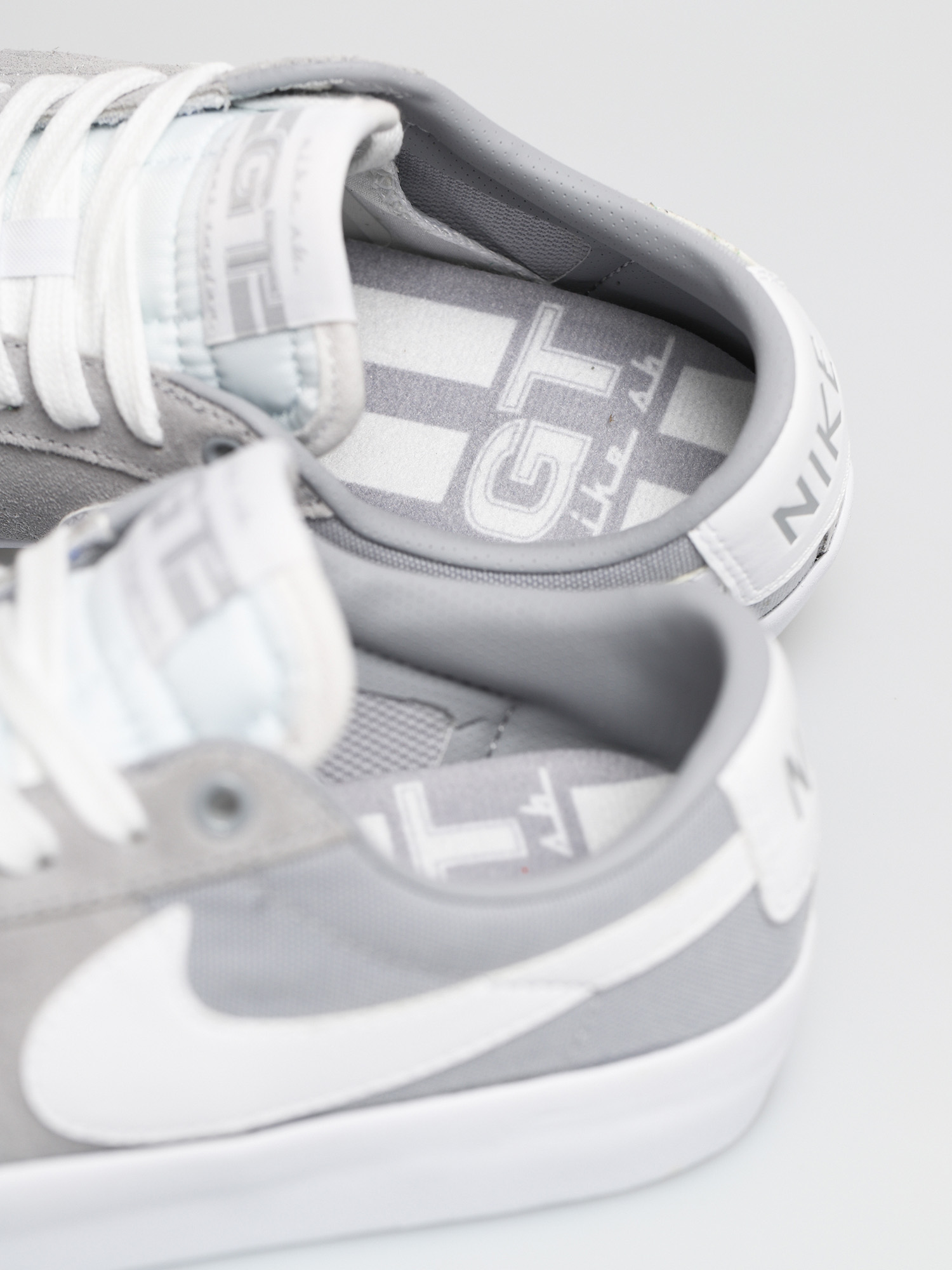 Buty Nike SB Zoom Blazer Low Pro Gt (wolf grey/white wolf grey white)