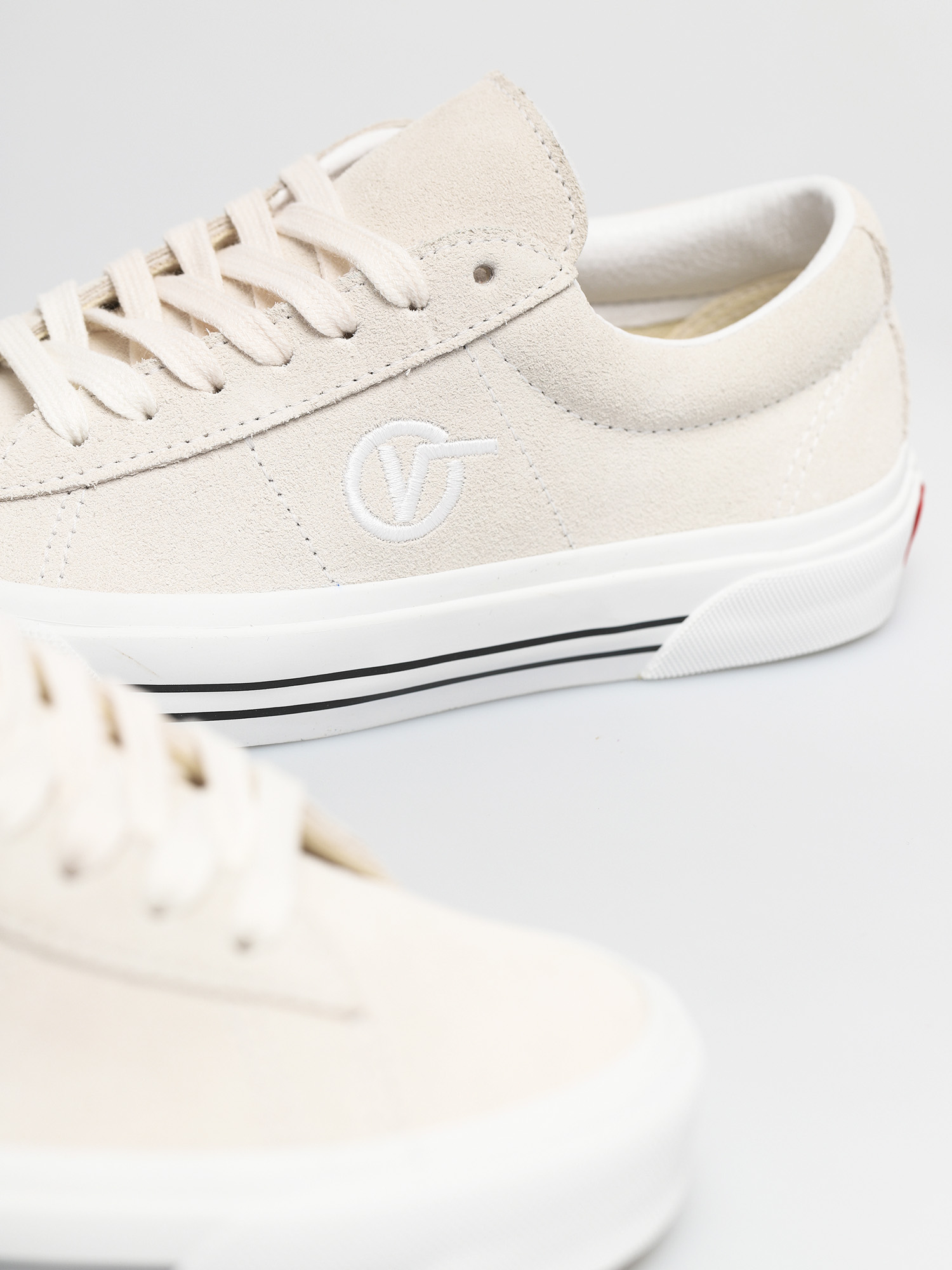 Buty Vans Sid (suede true white)