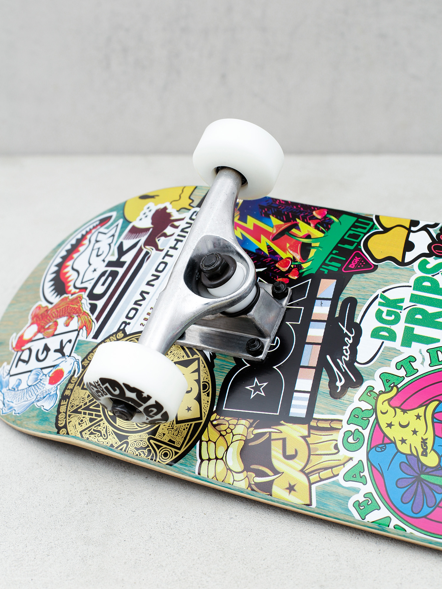 Deskorolka DGK Stix (green/multi)