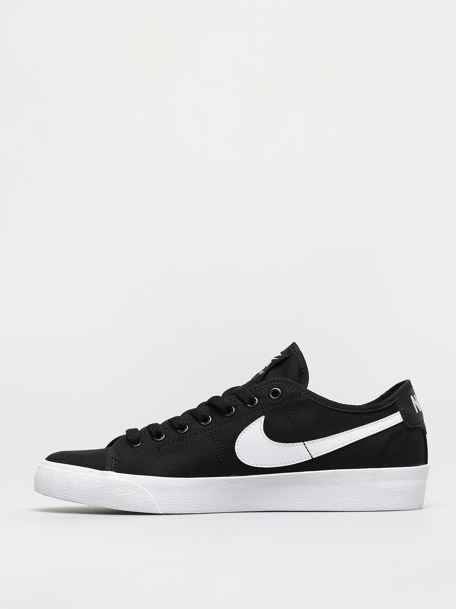 Buty Nike SB Blazer Court (black/white black gum light brown)