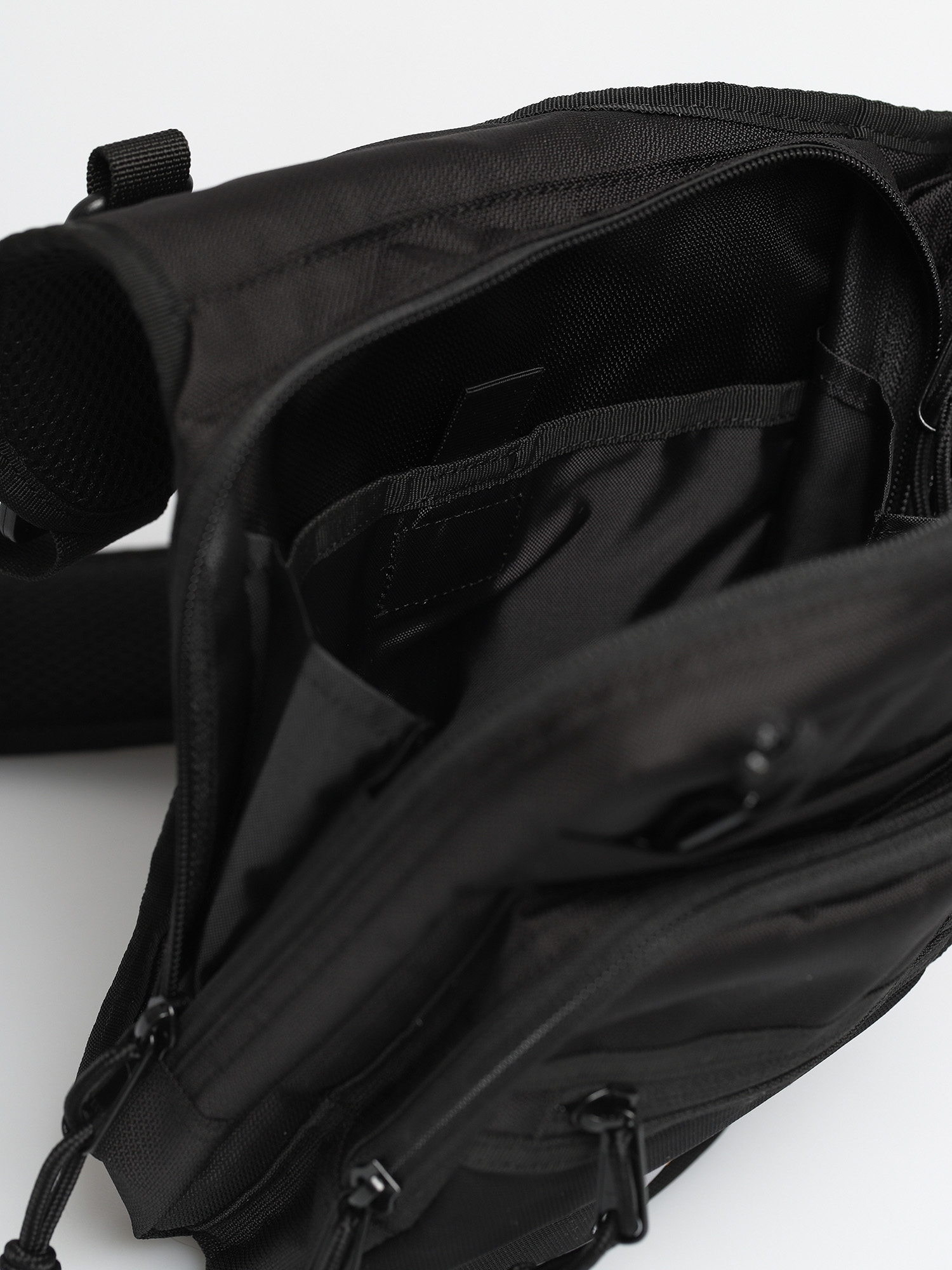 Nerka Carhartt WIP Delta Shoulder (black)