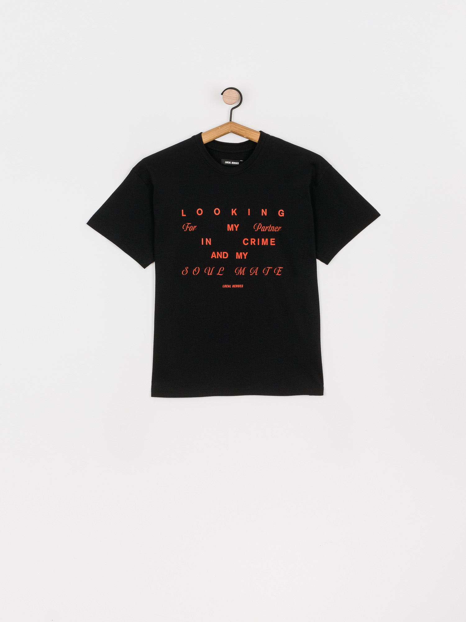 T-shirt Local Heroes Looking For Wmn (black)