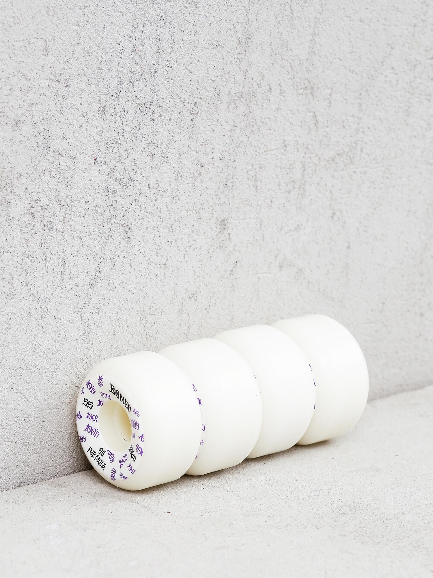 Kółka Bones 100#3 OGF V5 Sidecut 100A (white/purple)