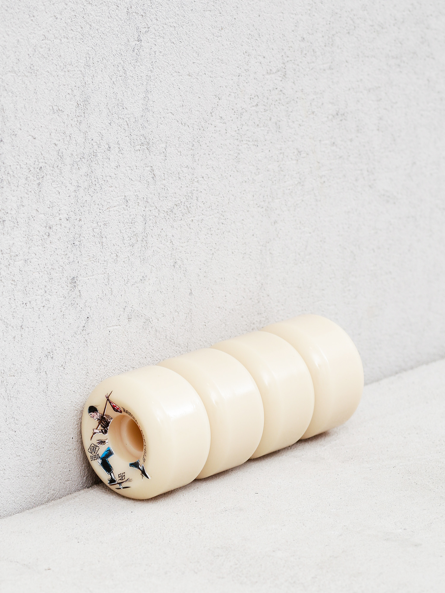 Kółka Bones Servold Gone STF V6 Wide Cut 99A (white)