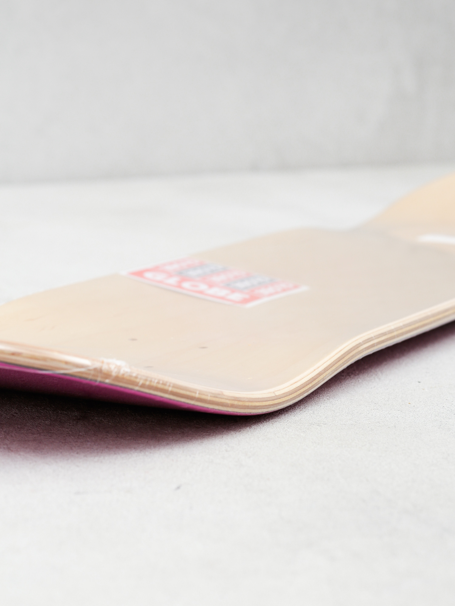 Deck Globe Goodstock (neon purple)