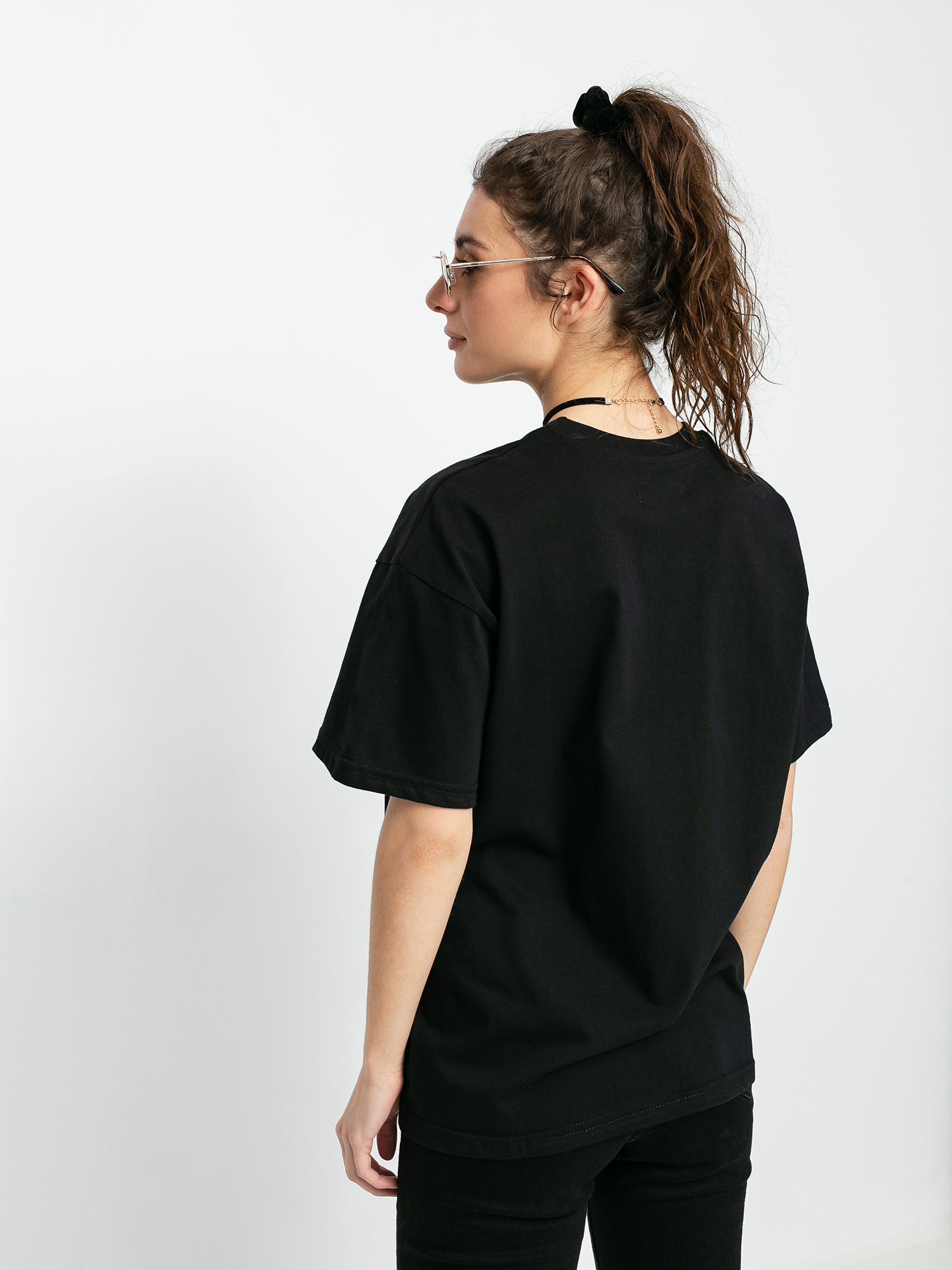 T-shirt Local Heroes Daisy Fields Wmn (black)