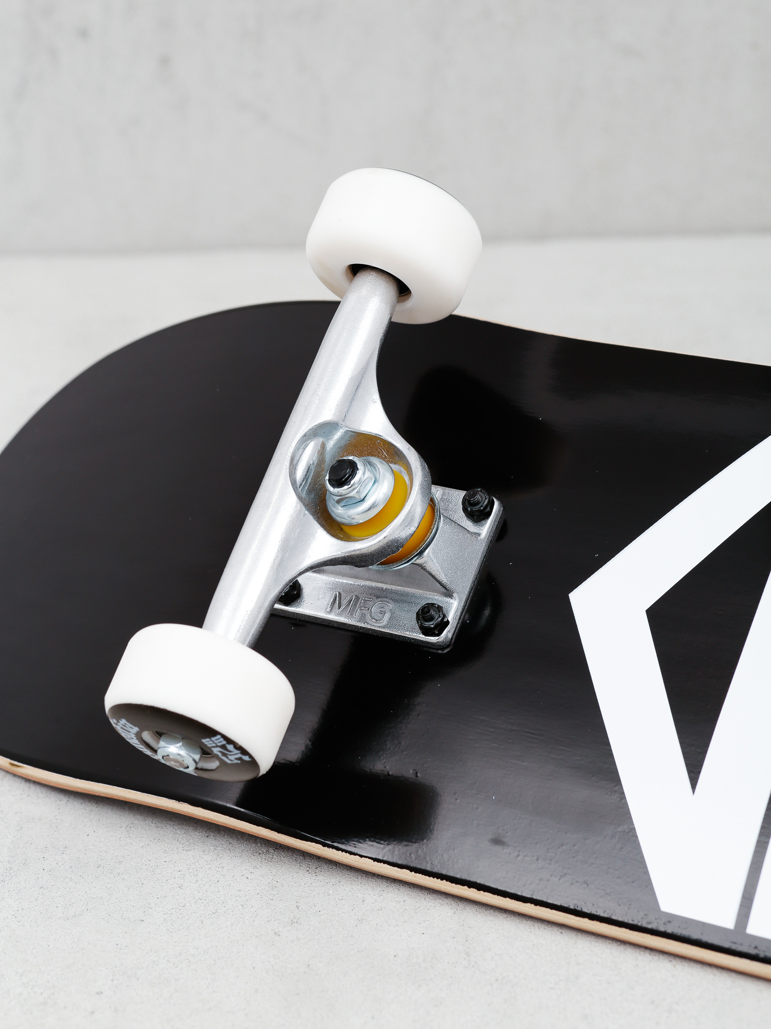 Deskorolka Sk8Mafia House Logo (black)