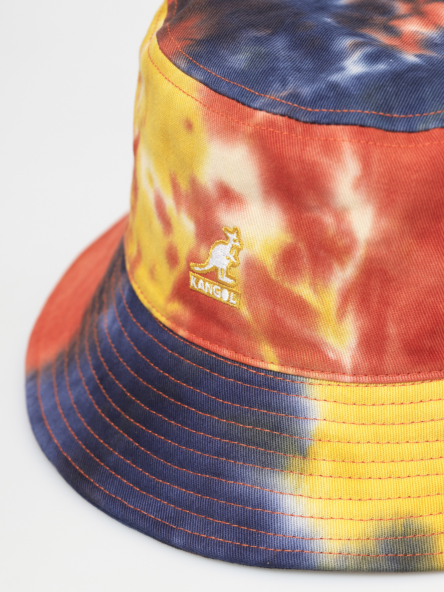 Kapelusz Kangol Tie Dye Bucket (golden palm)