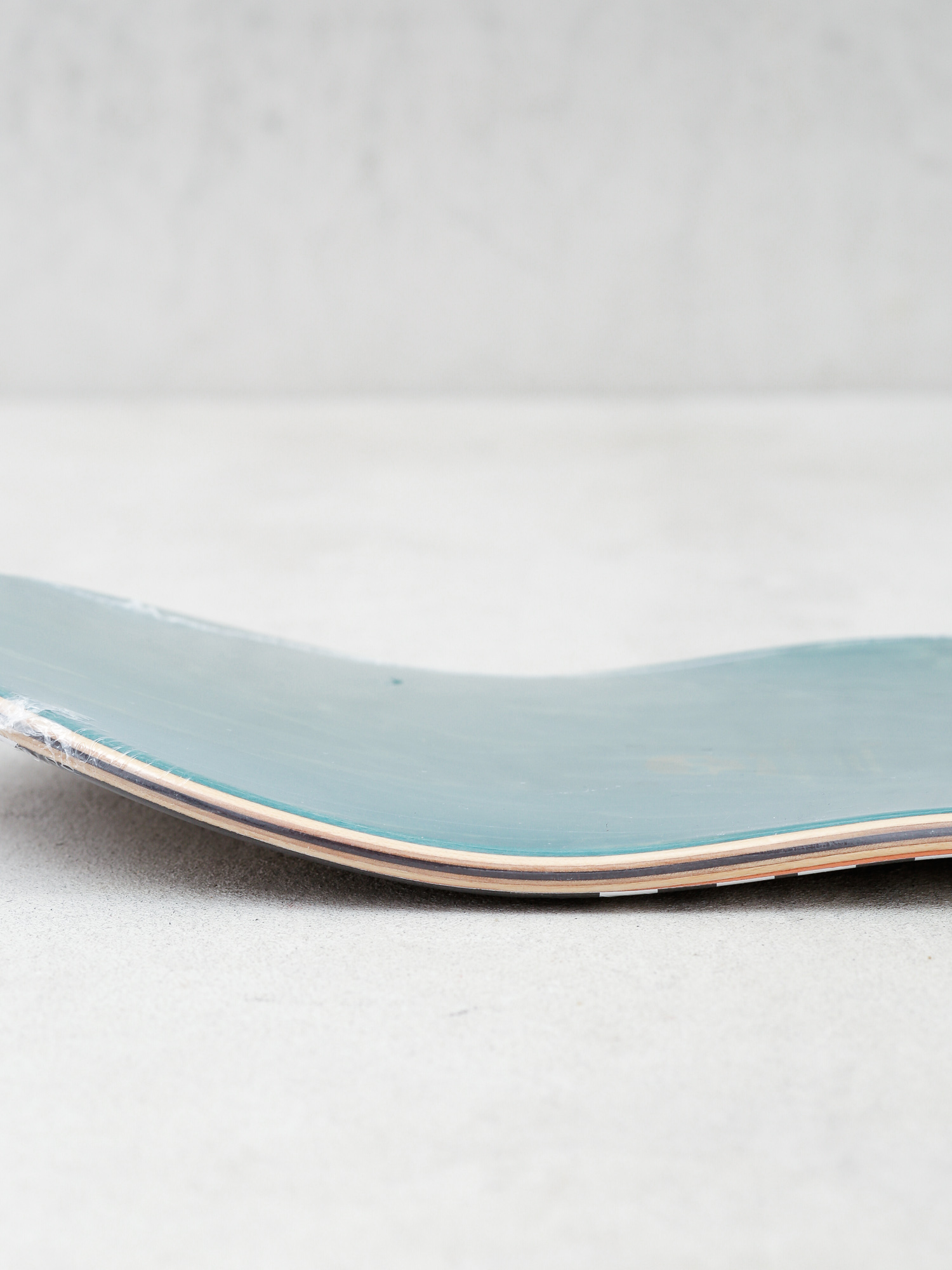 Deck Zero Bold (black)