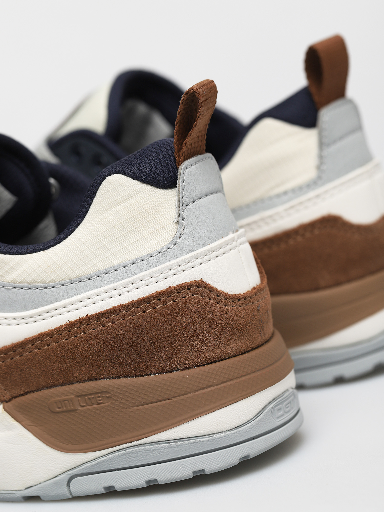 Buty DC E Tribeka Se (dc navy/wheat)