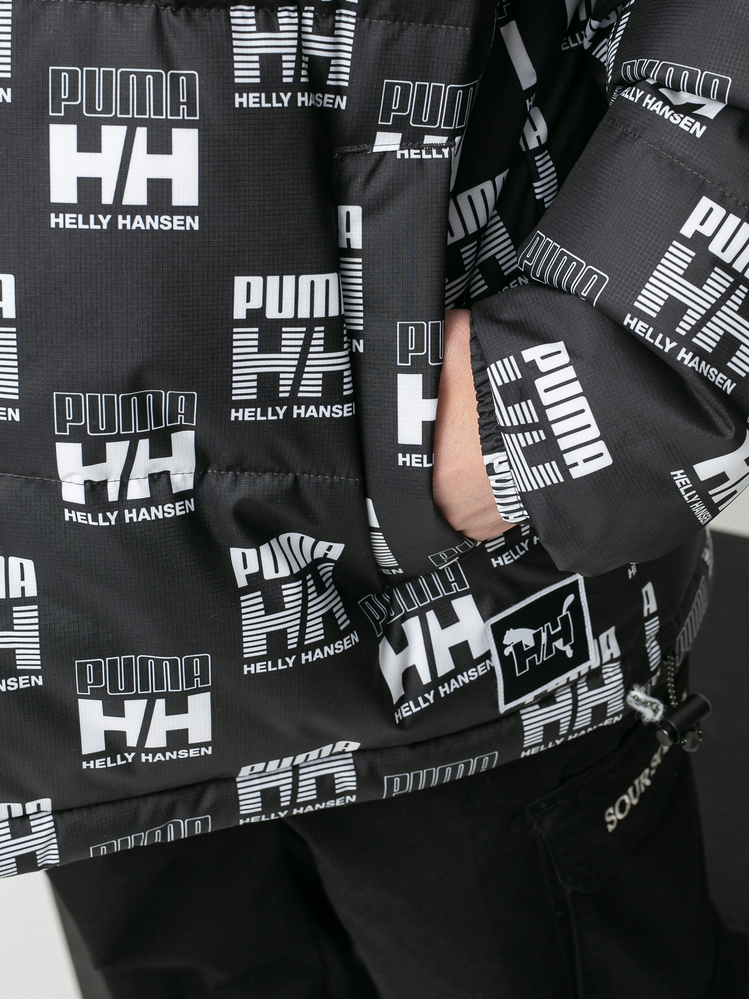Kurtka Puma X Helly Hansen Reversible (puma black)