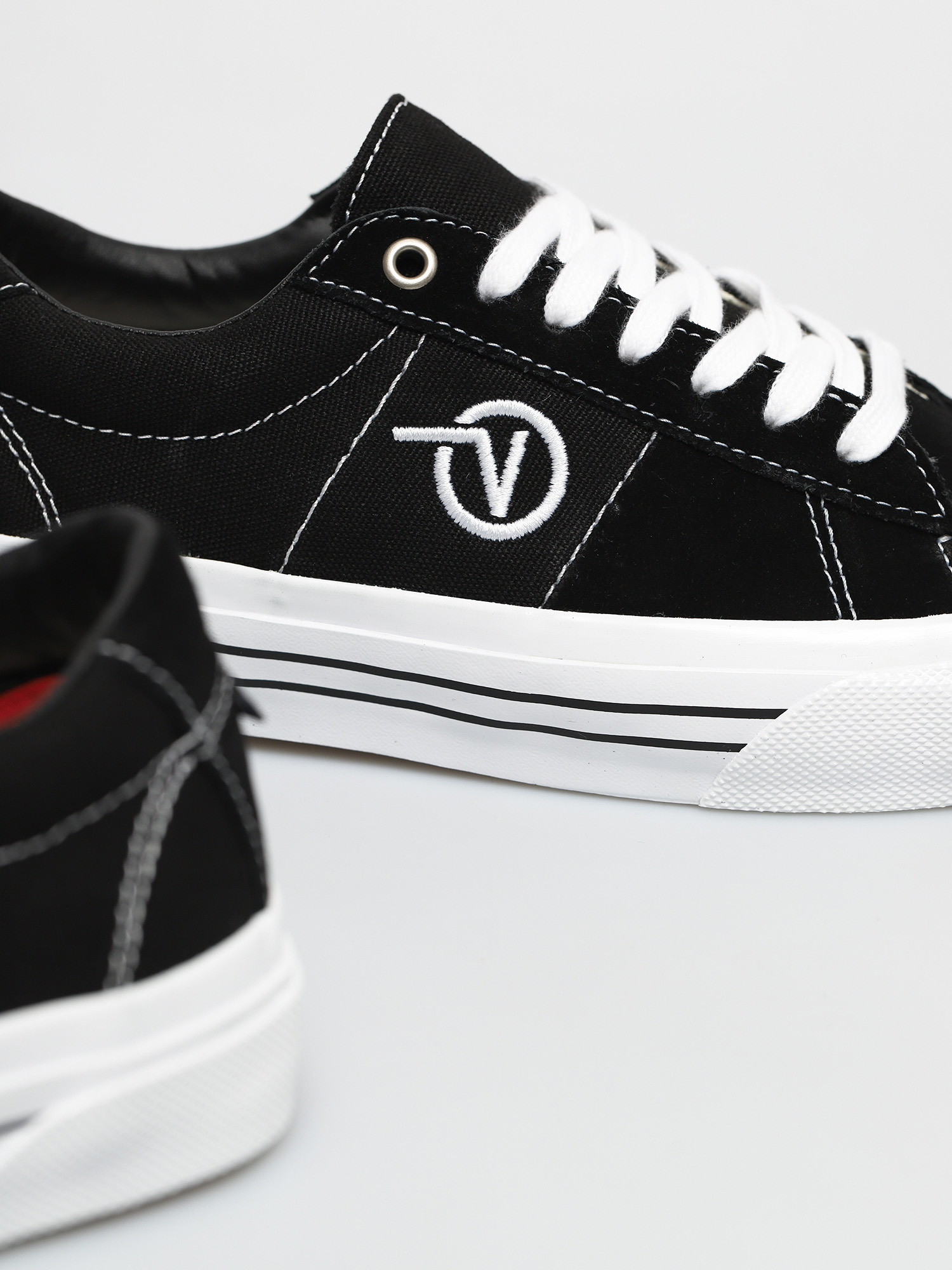 Buty Vans Skate Sid (black/white)
