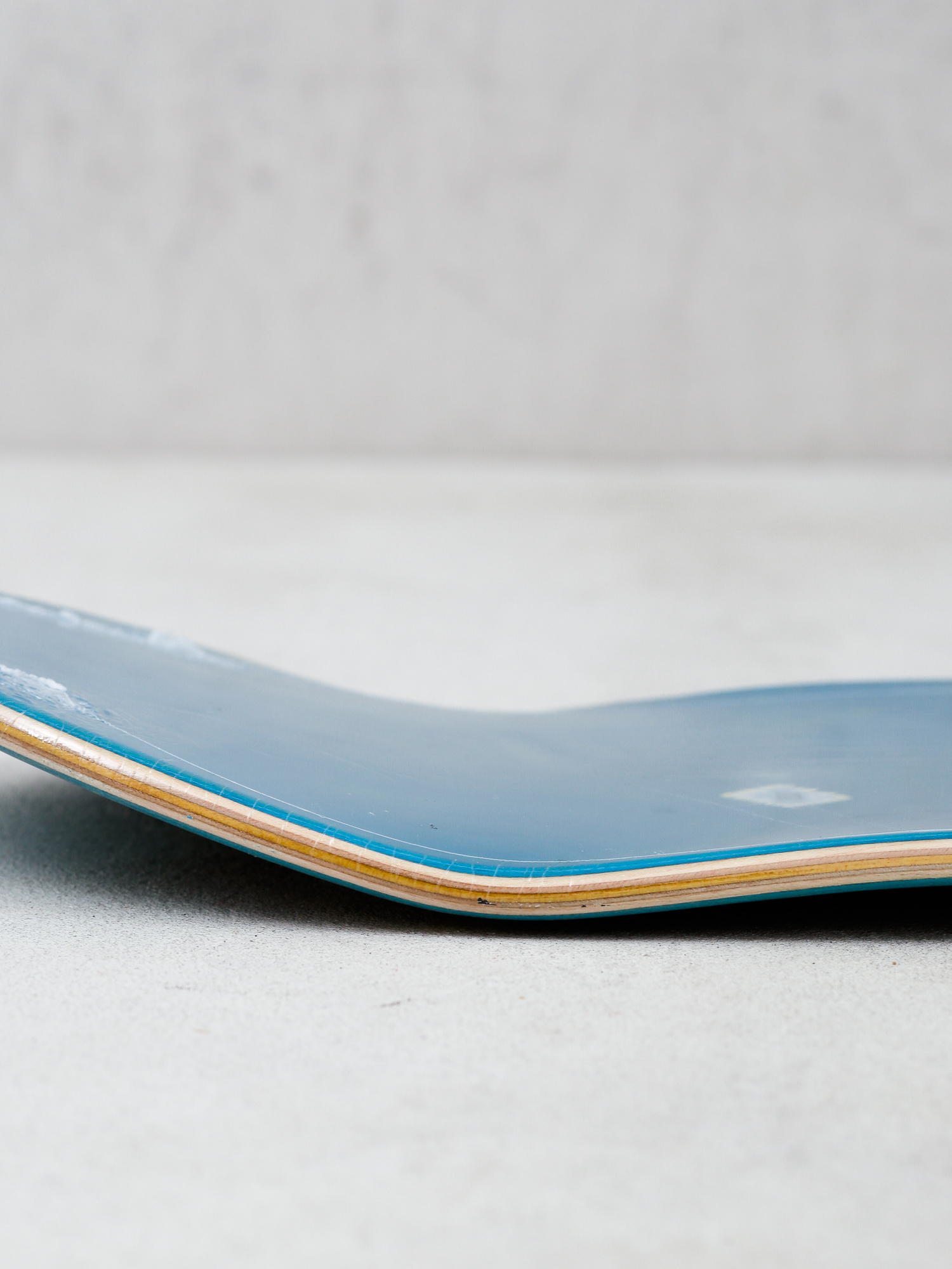 Deck Bizzy Throw Up 2 Hi Concave (yellow/blue)