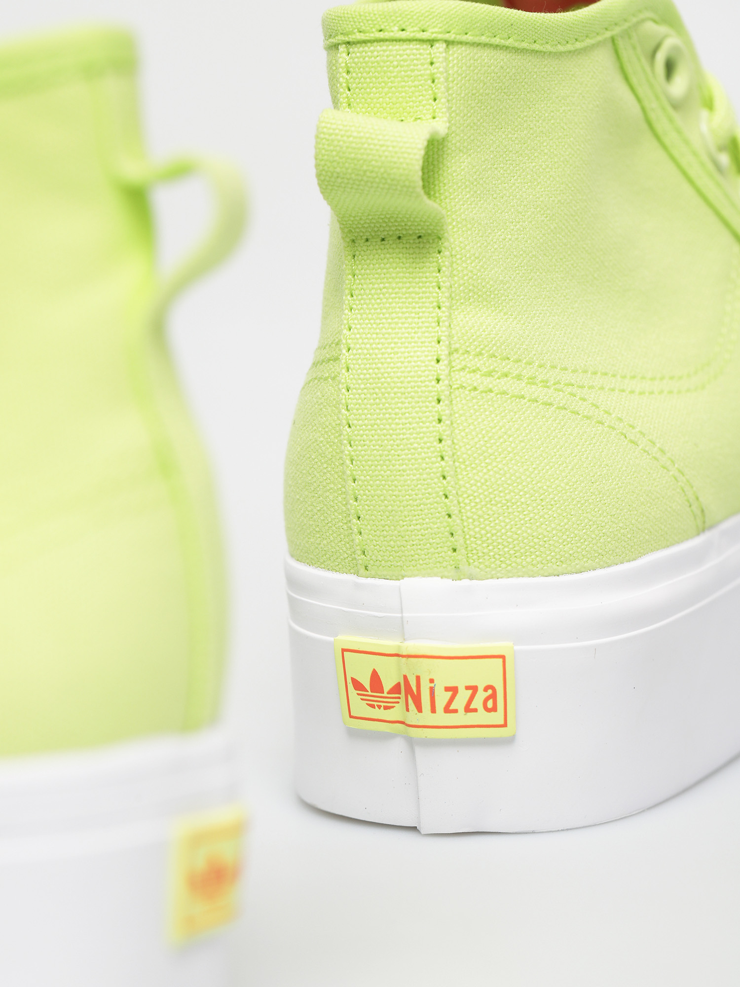 Buty adidas Originals Nizza Platform Mid Wmn (sefrye/ftwwht/solred)