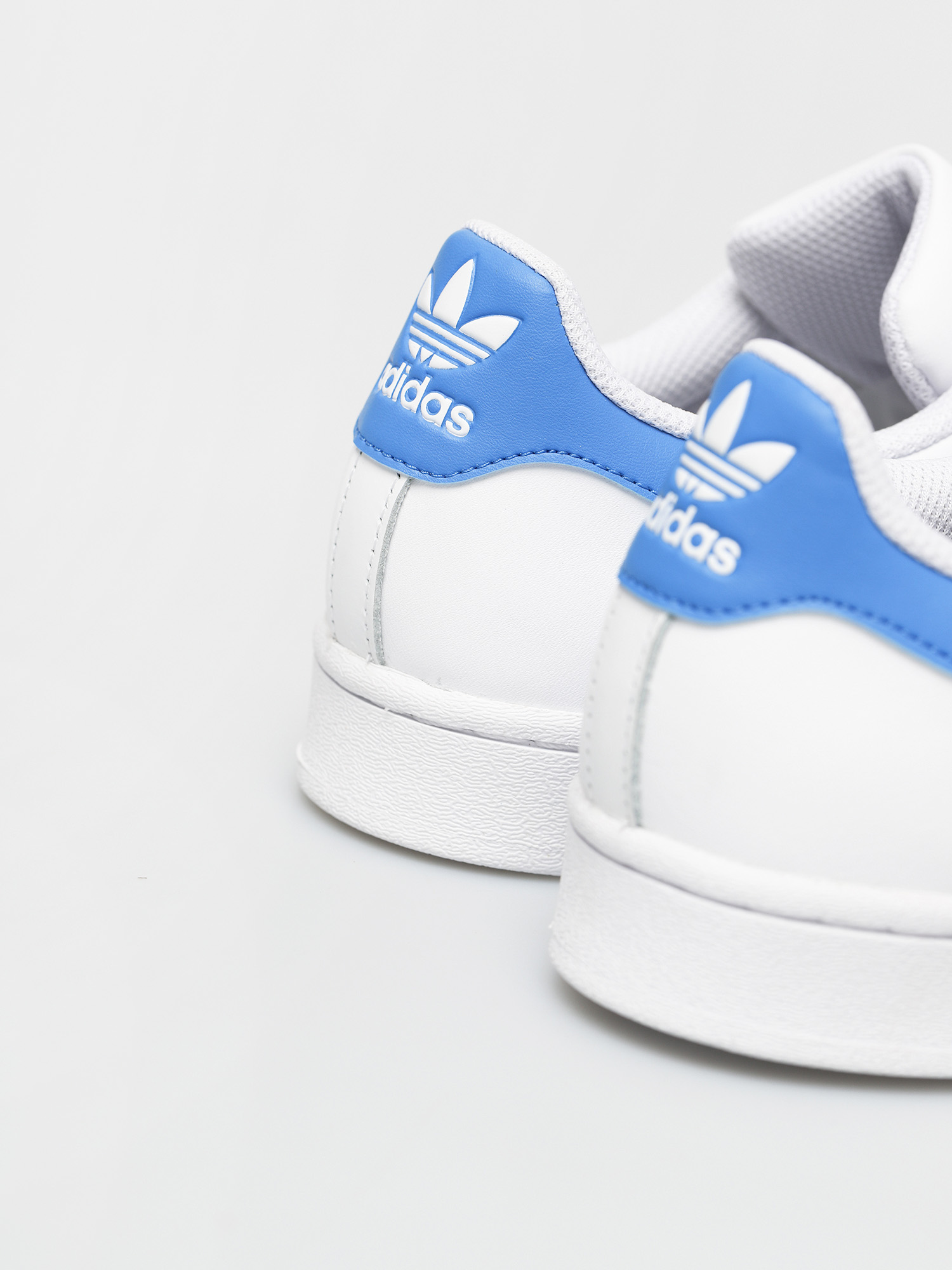 Buty adidas Originals Superstar (ftwwht/trublu/goldmt)
