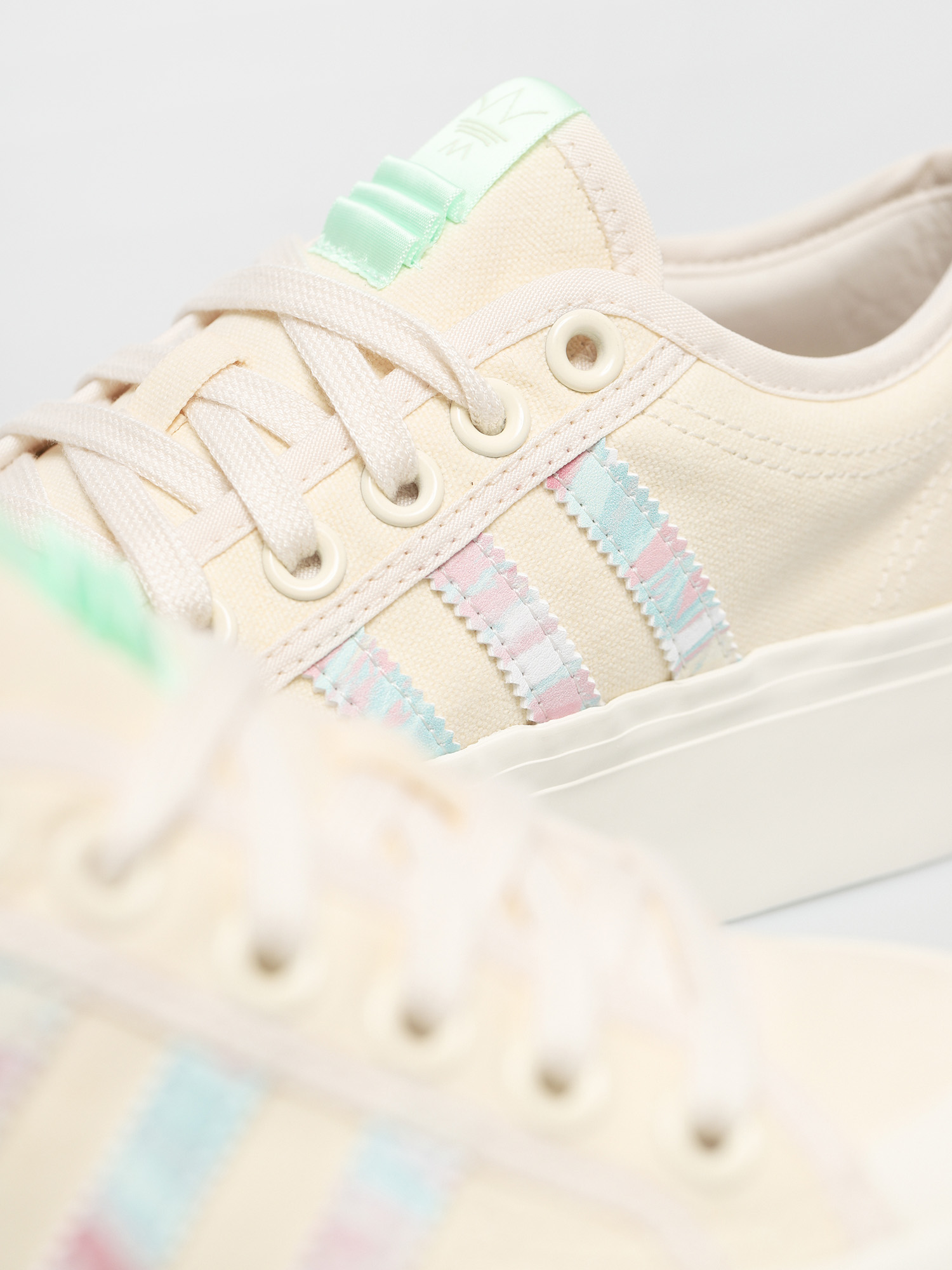 Buty adidas Originals Nizza Platform Wmn (cwhite/cwhite/frogrn)