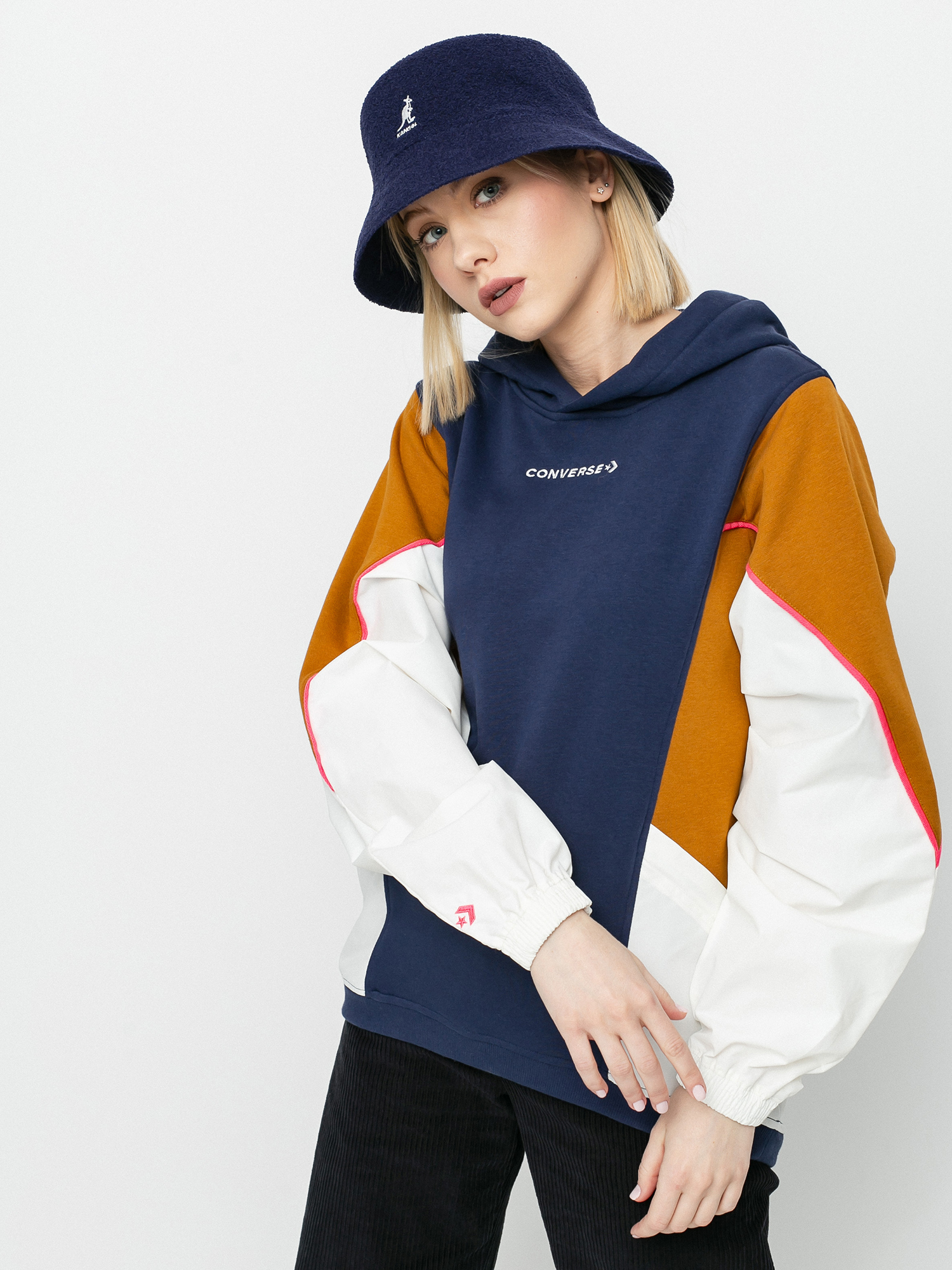Bluza z kapturem Converse Blocked Alterrain HD Wmn (midnight navy multi)