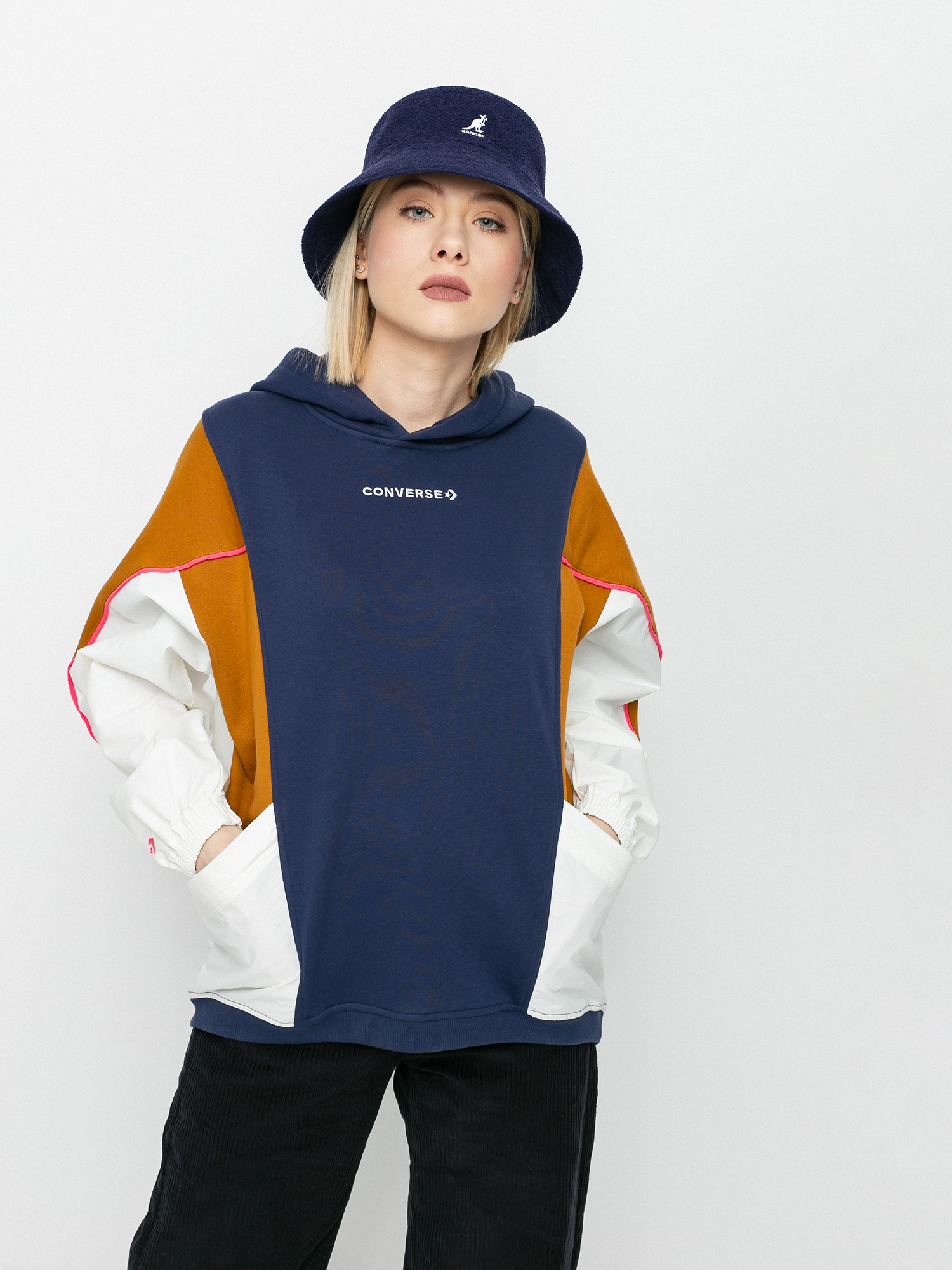Bluza z kapturem Converse Blocked Alterrain HD Wmn (midnight navy multi)