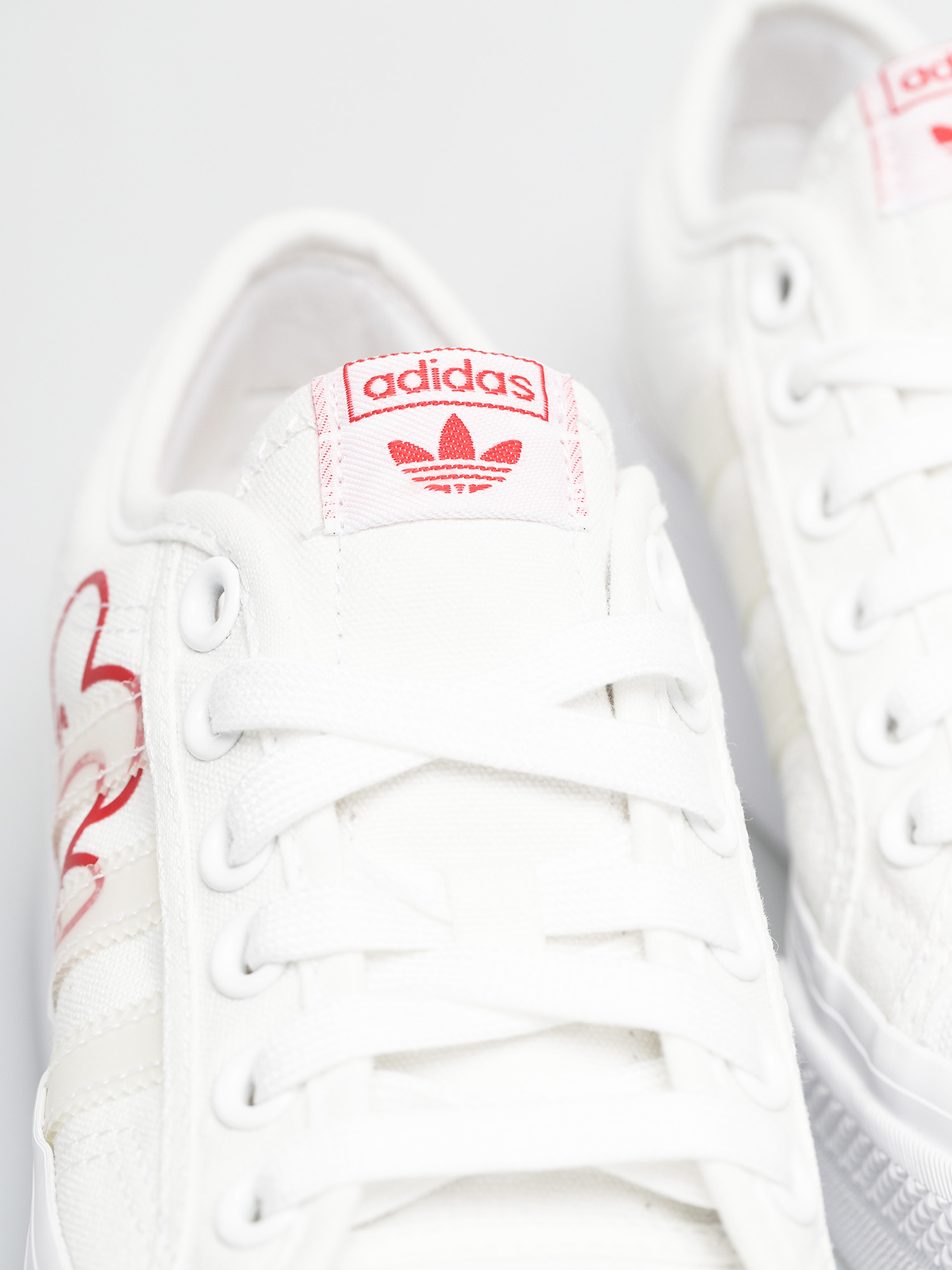 Buty adidas Originals Nizza Platform Wmn (ftwwht/vivred/gumm2)