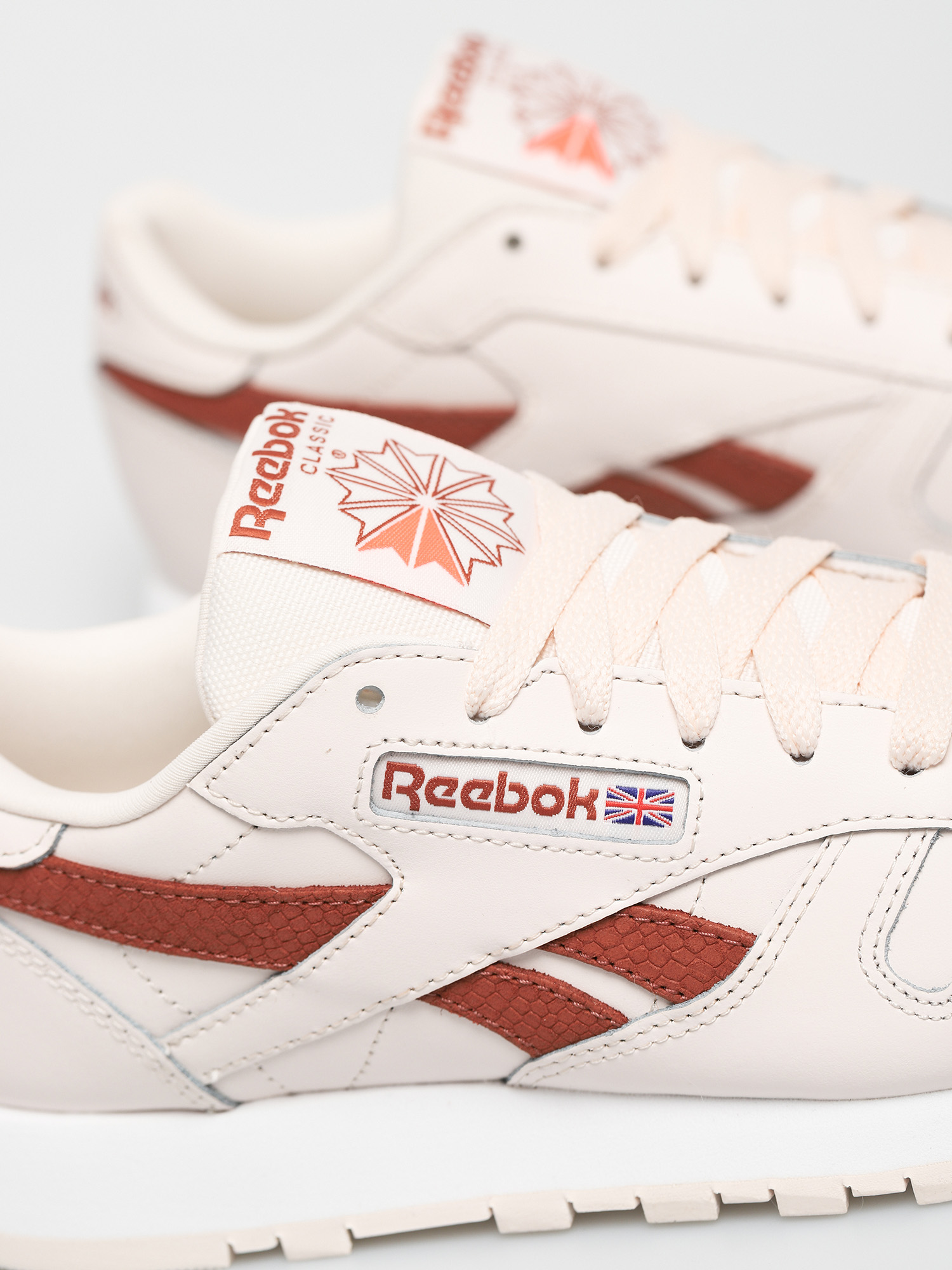 Buty Reebok Cl Lthr Wmn (cerpnk/white/bakear)