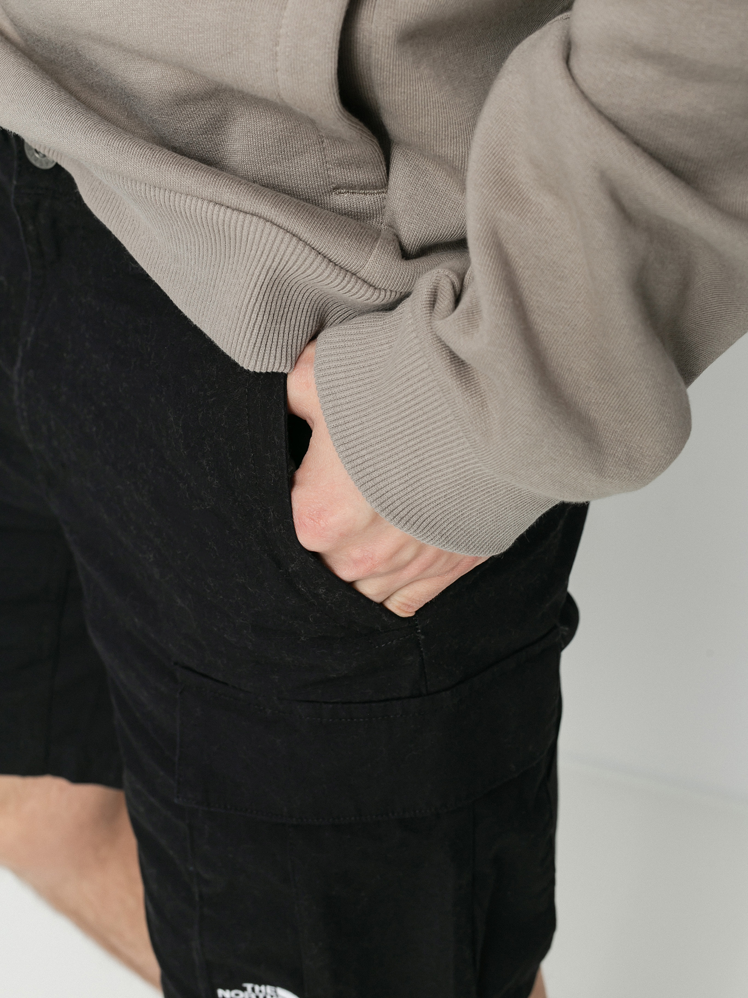 Szorty The North Face Anticline Cargo (tnf black)