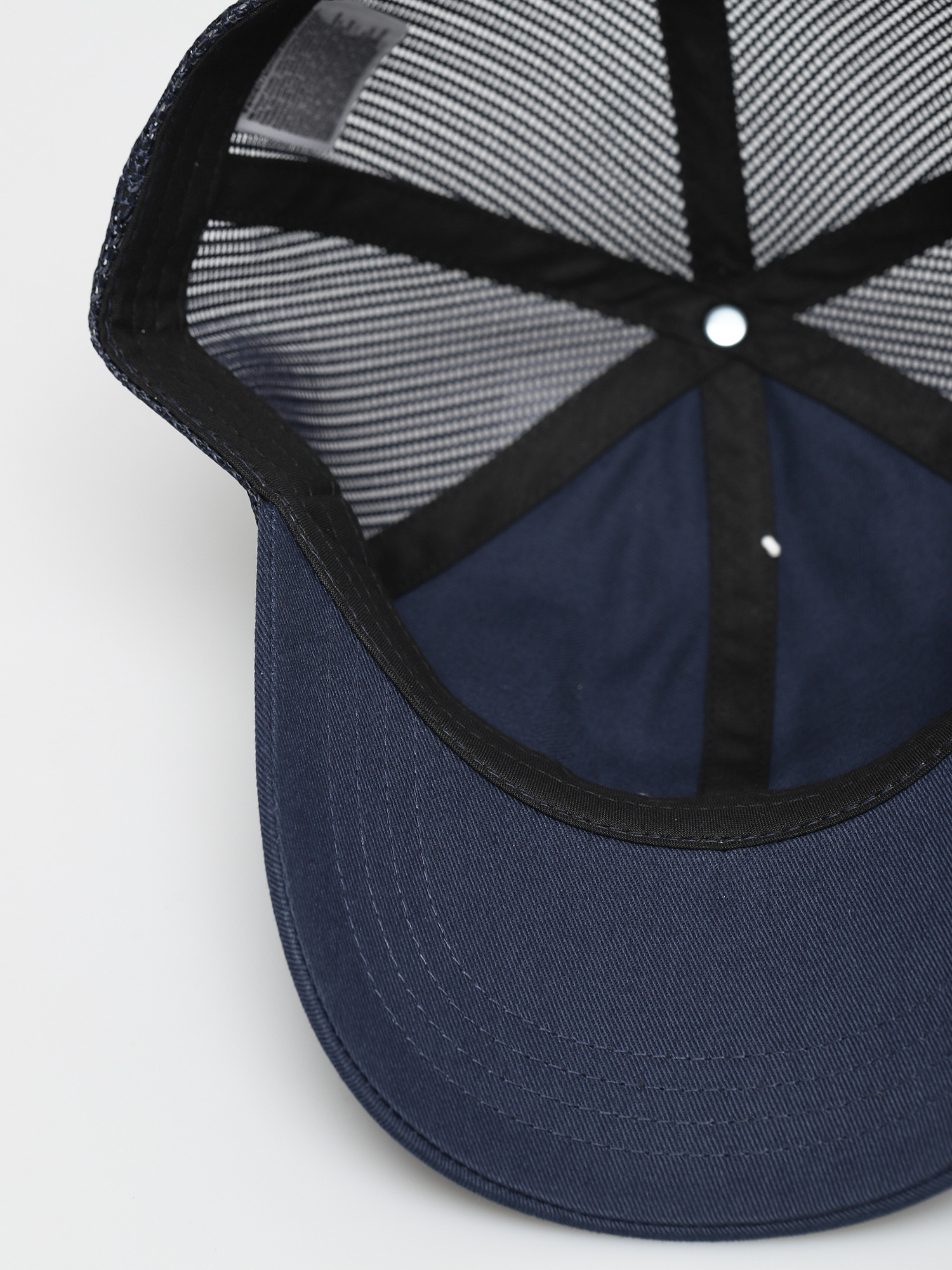 Czapka z daszkiem Vans Asheboro Curved Bill Trucker (dress blues)