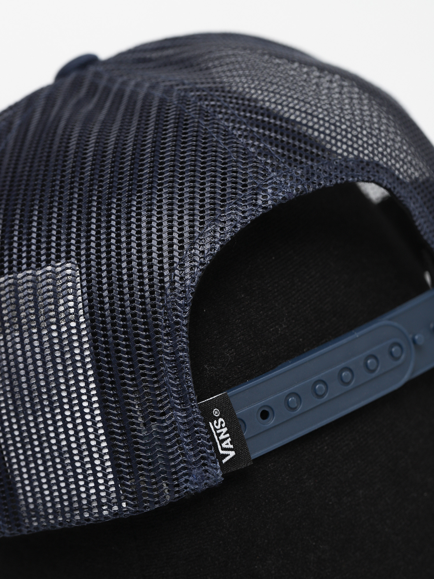 Czapka z daszkiem Vans Asheboro Curved Bill Trucker (dress blues)
