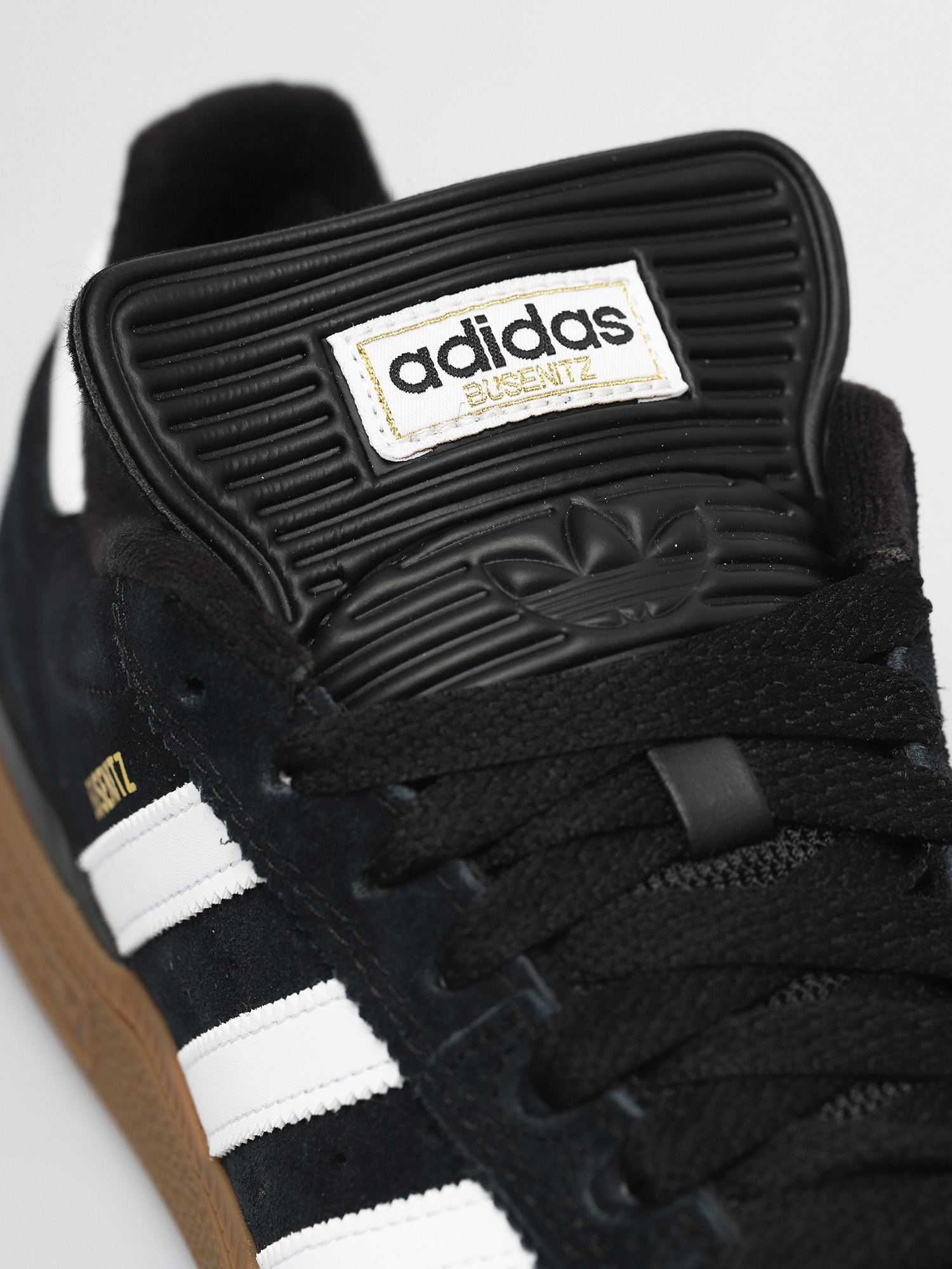Buty adidas Busenitz (black1/runwht/metgol)