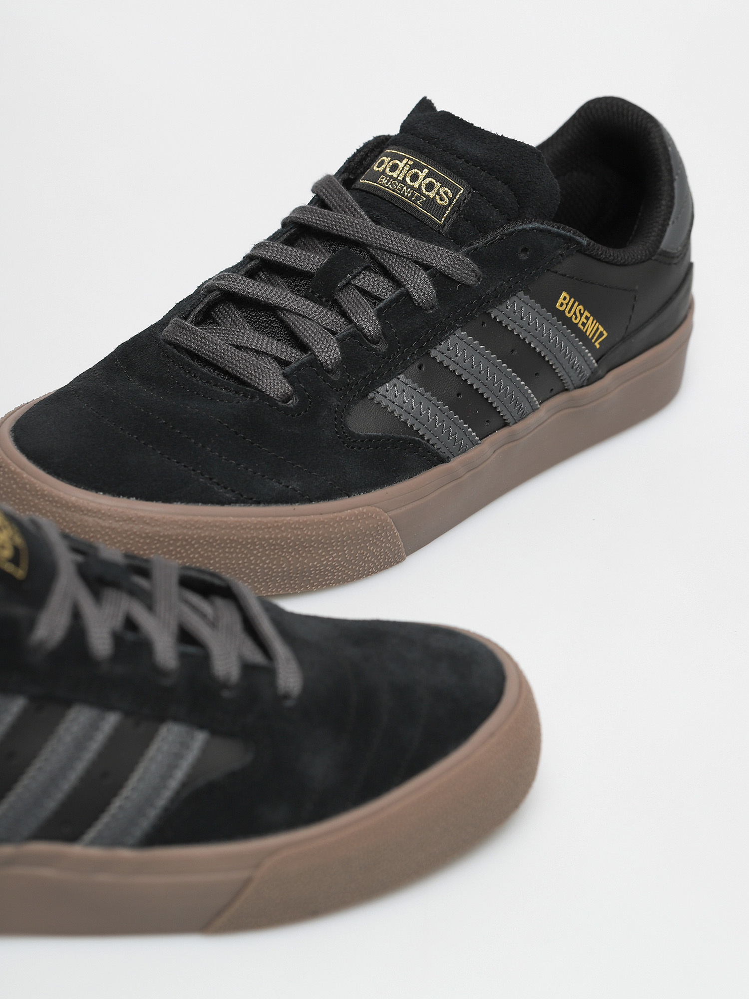 Buty adidas Busenitz Vulc II (cblack/gresix/gum5)