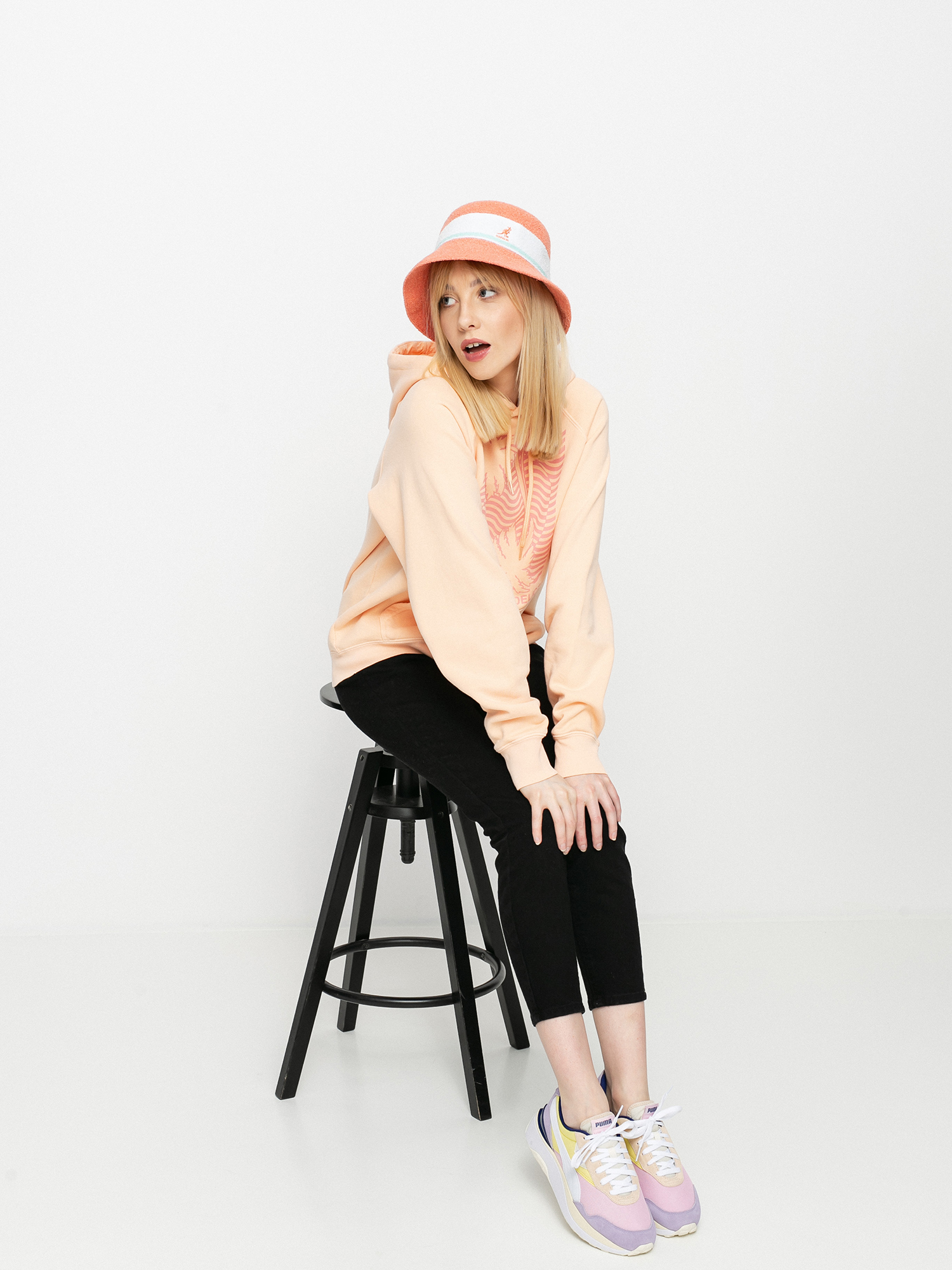 Bluza z kapturem Billabong Catching Waves HD Wmn (tropcl peach)