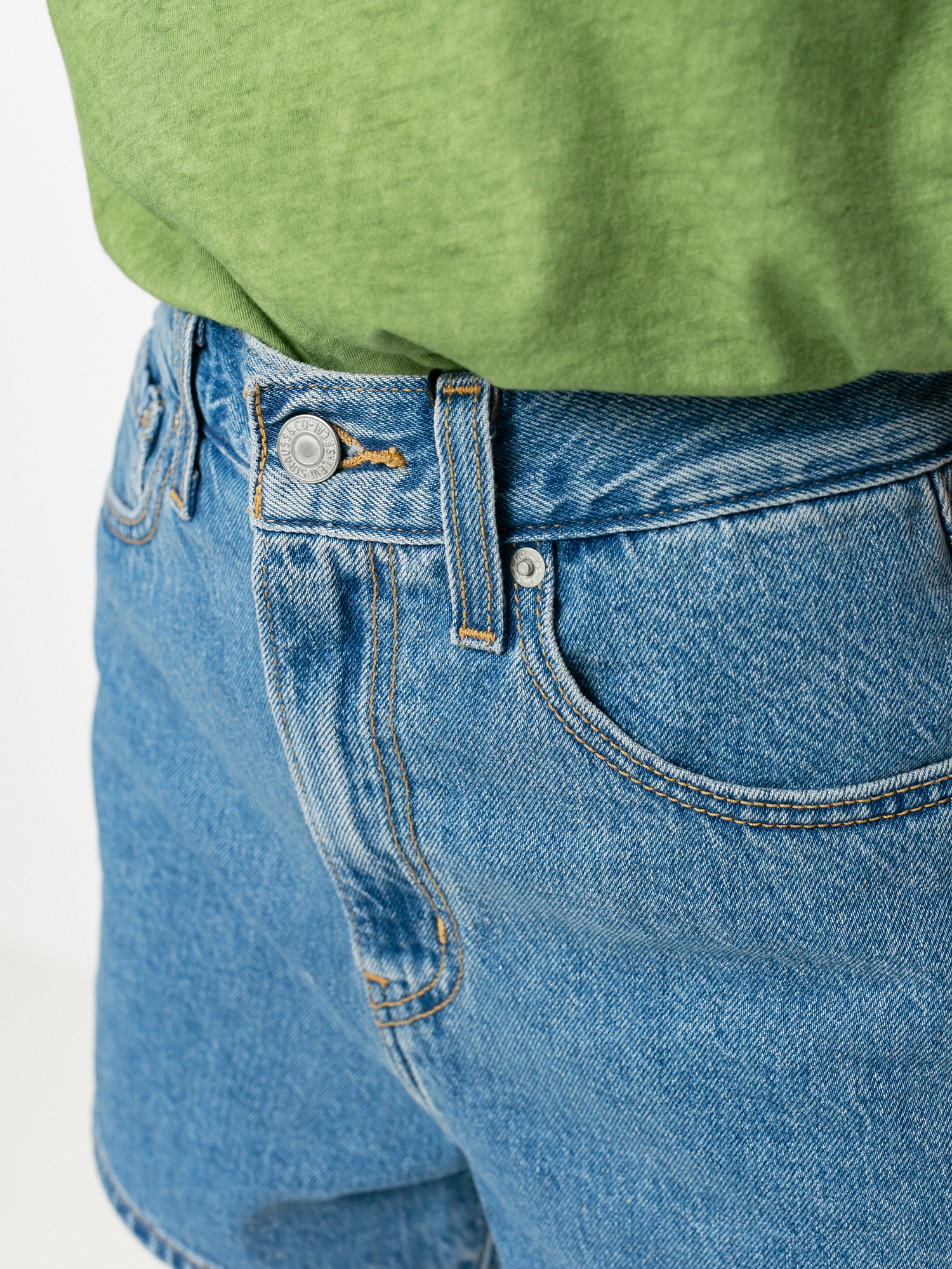 Szorty Levi's® High Loose Wmn (number one)