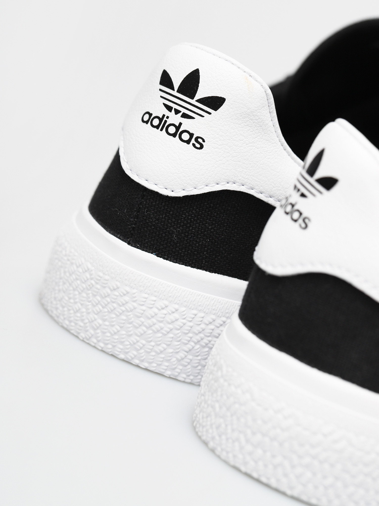 Buty adidas Originals 3Mc (cblack/cblack/ftwwht)