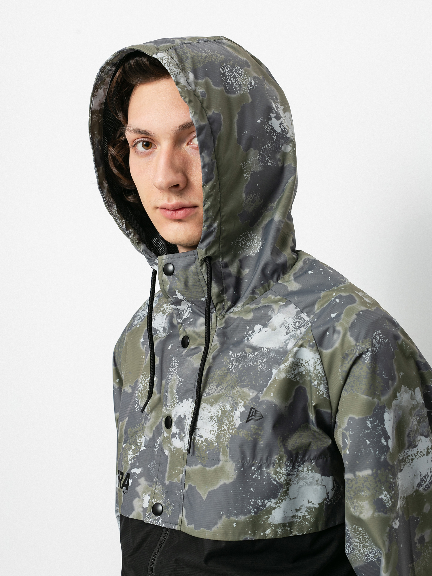 Kurtka New Era Outdoor Utility Windbreaker (open misc)