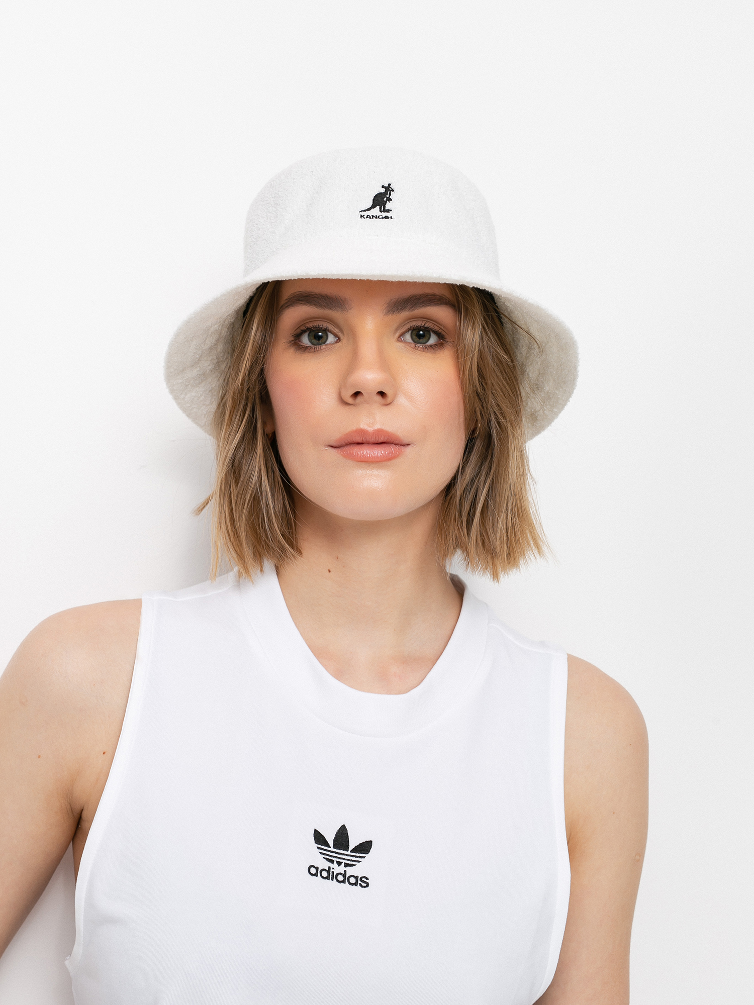 Koszulka adidas Originals Classic Wmn (white)