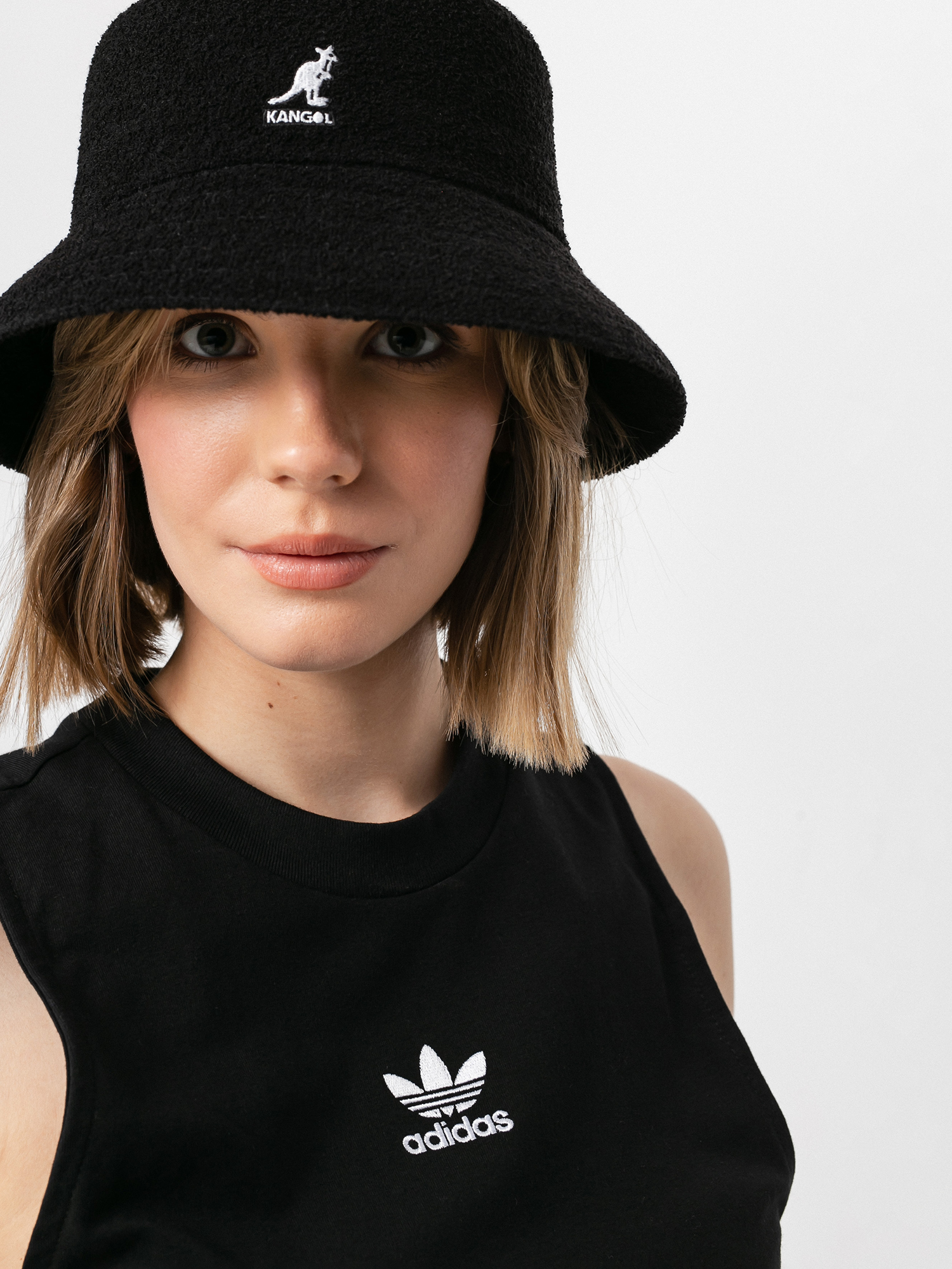 Koszulka adidas Originals Classic Wmn (black)