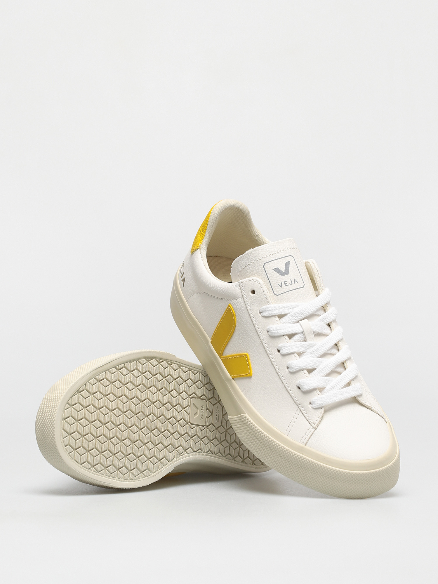 Buty Veja Campo Wmn (chromefree leather extra white tonic)