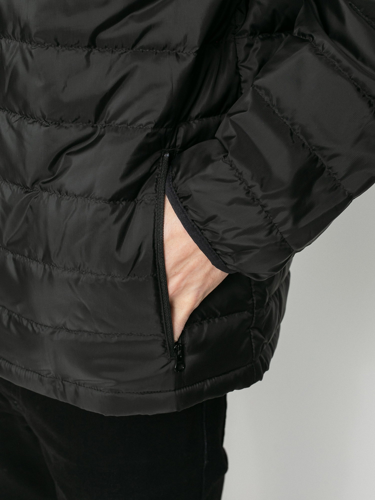 Kurtka Levi's® Presidio Packable (mineral black)