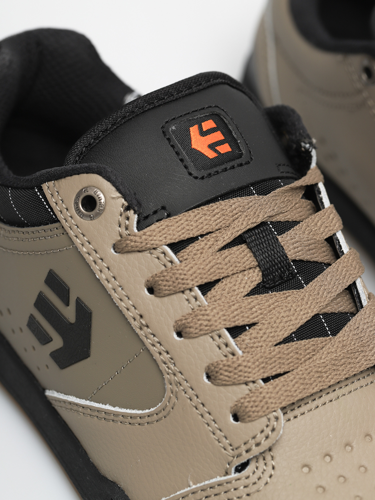 Buty Etnies Camber Crank (tan/black)