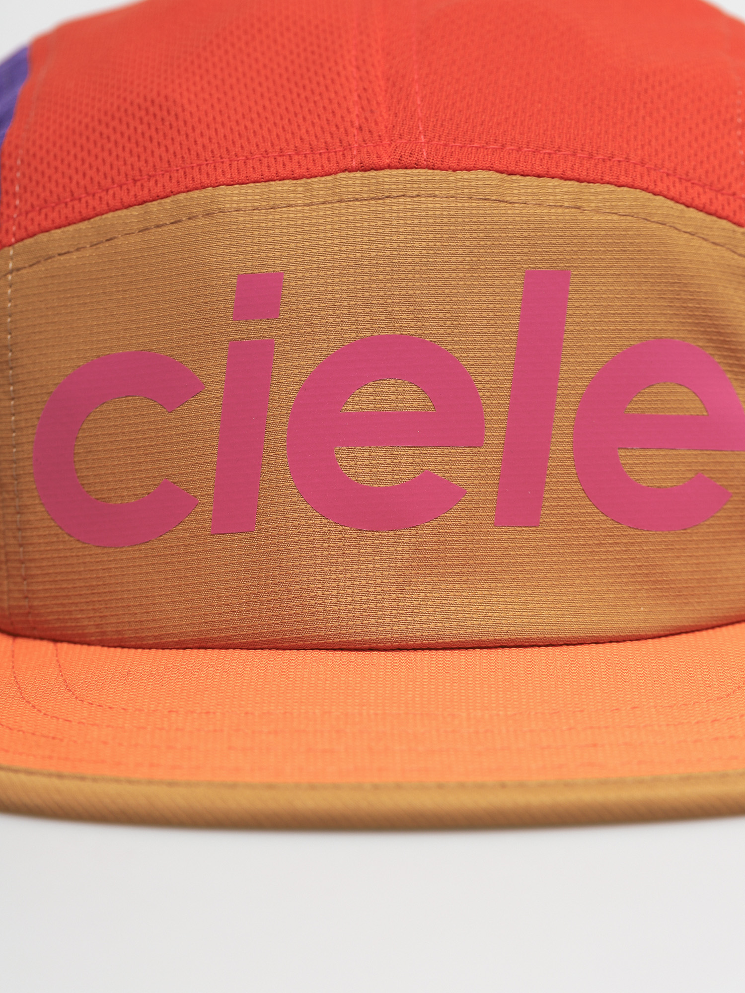 Czapka z daszkiem Ciele Athletics GOCap Century ZD (badlands orange/purple/red)