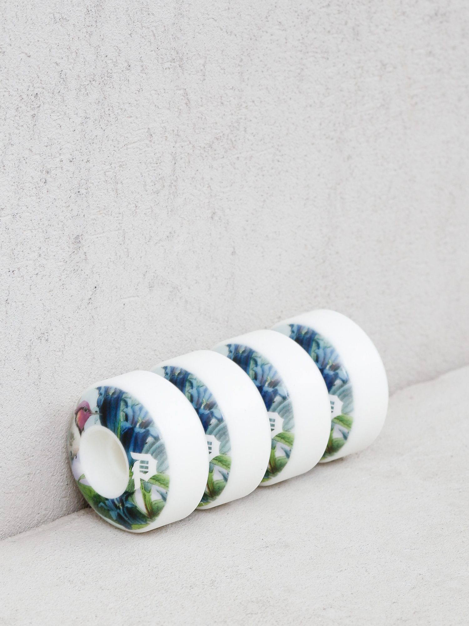 Kółka Primitive Humming (white)