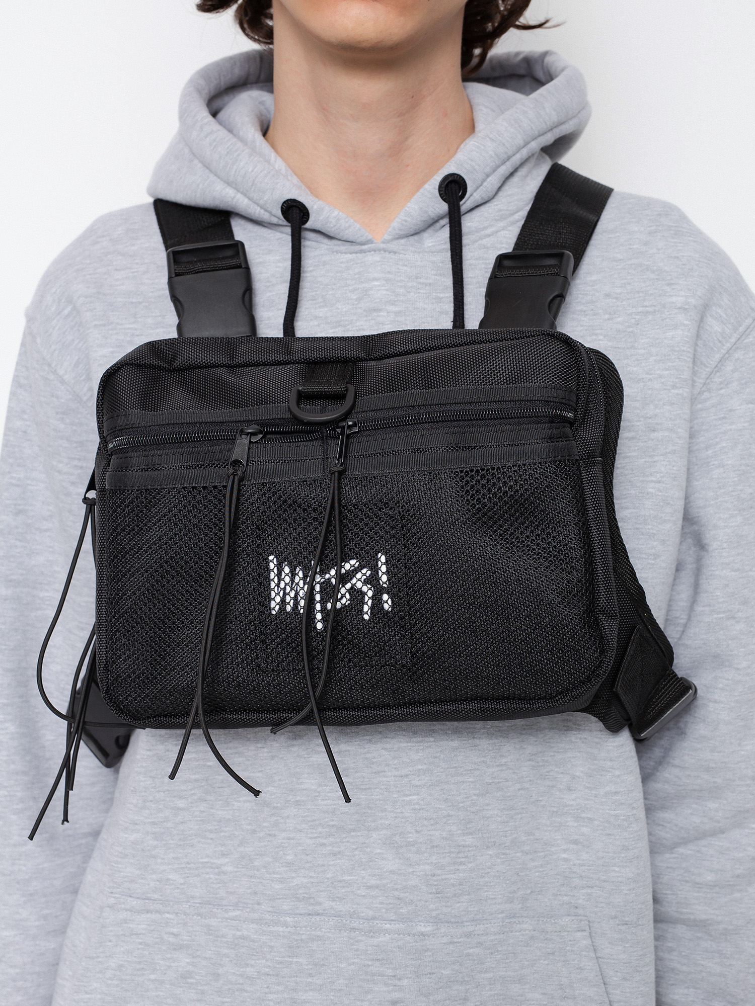 Nerka MassDnm Chest Bag Signature (black)