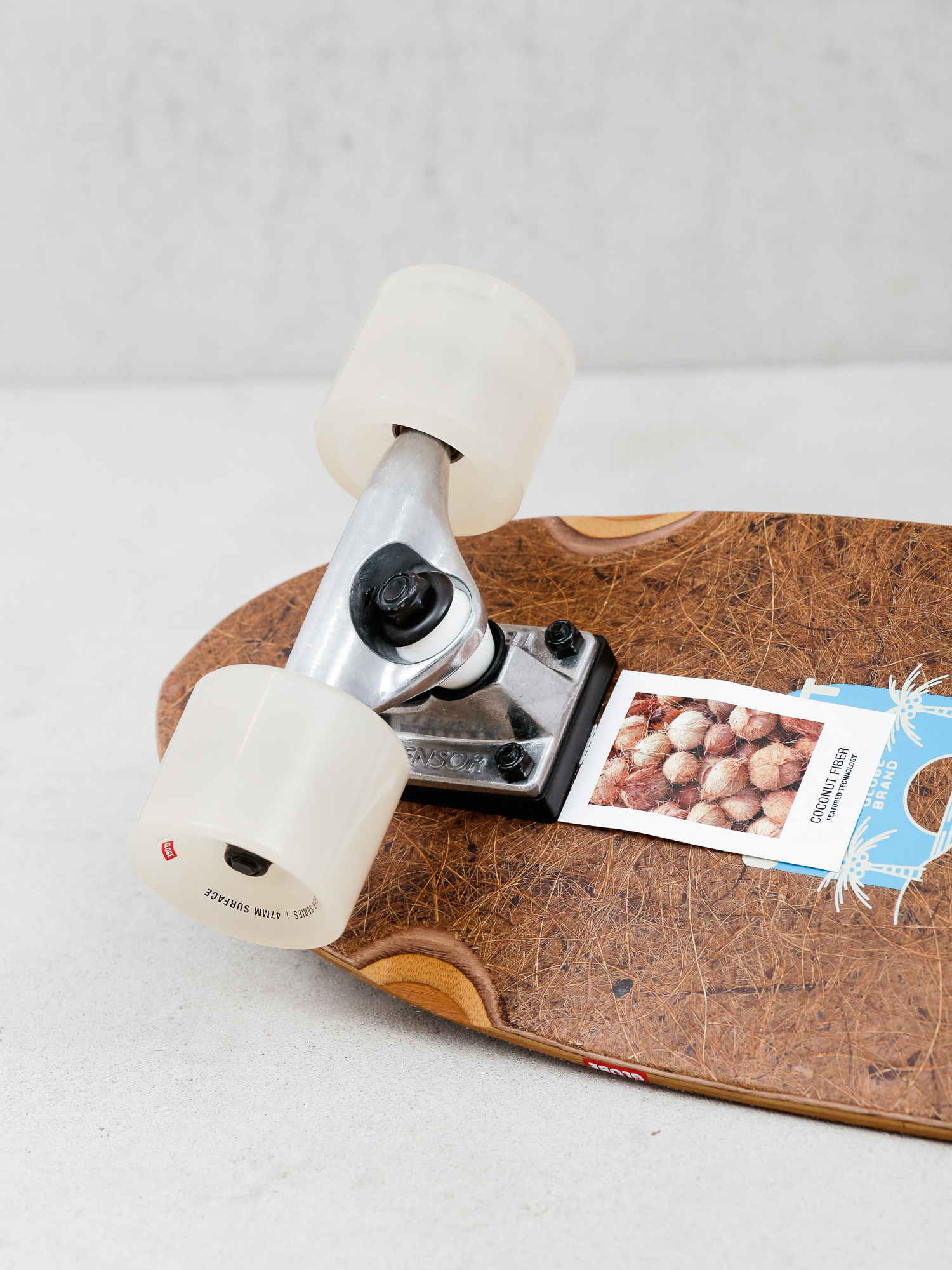 Deskorolka cruiser Globe Blazer (coconut/sky)