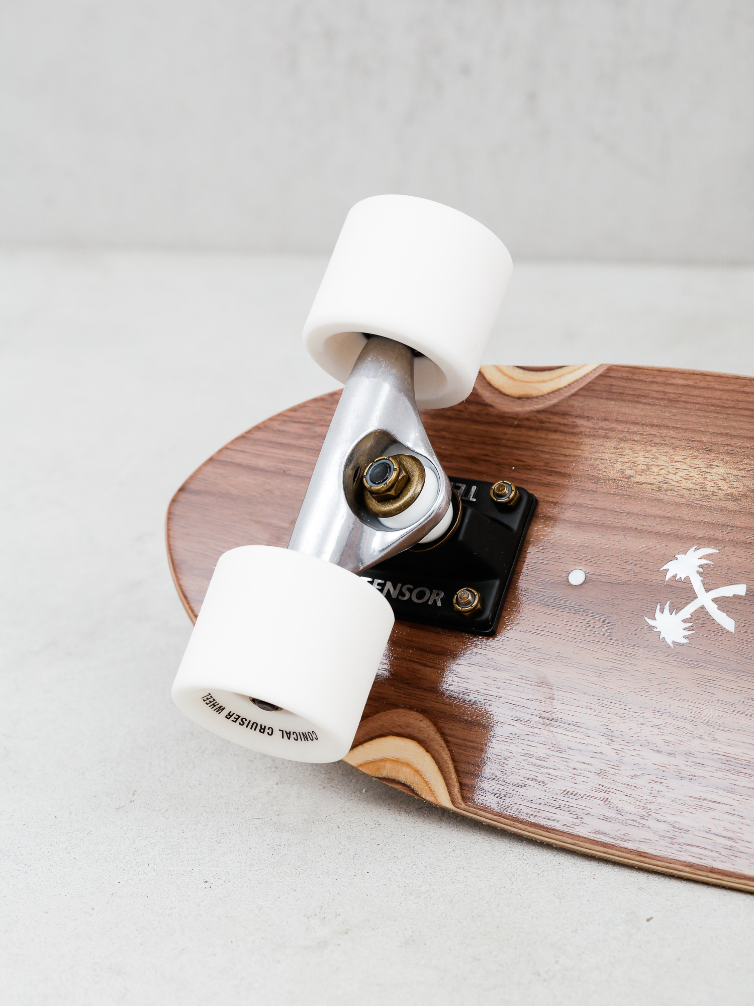 Deskorolka cruiser Globe Blazer (walnut)