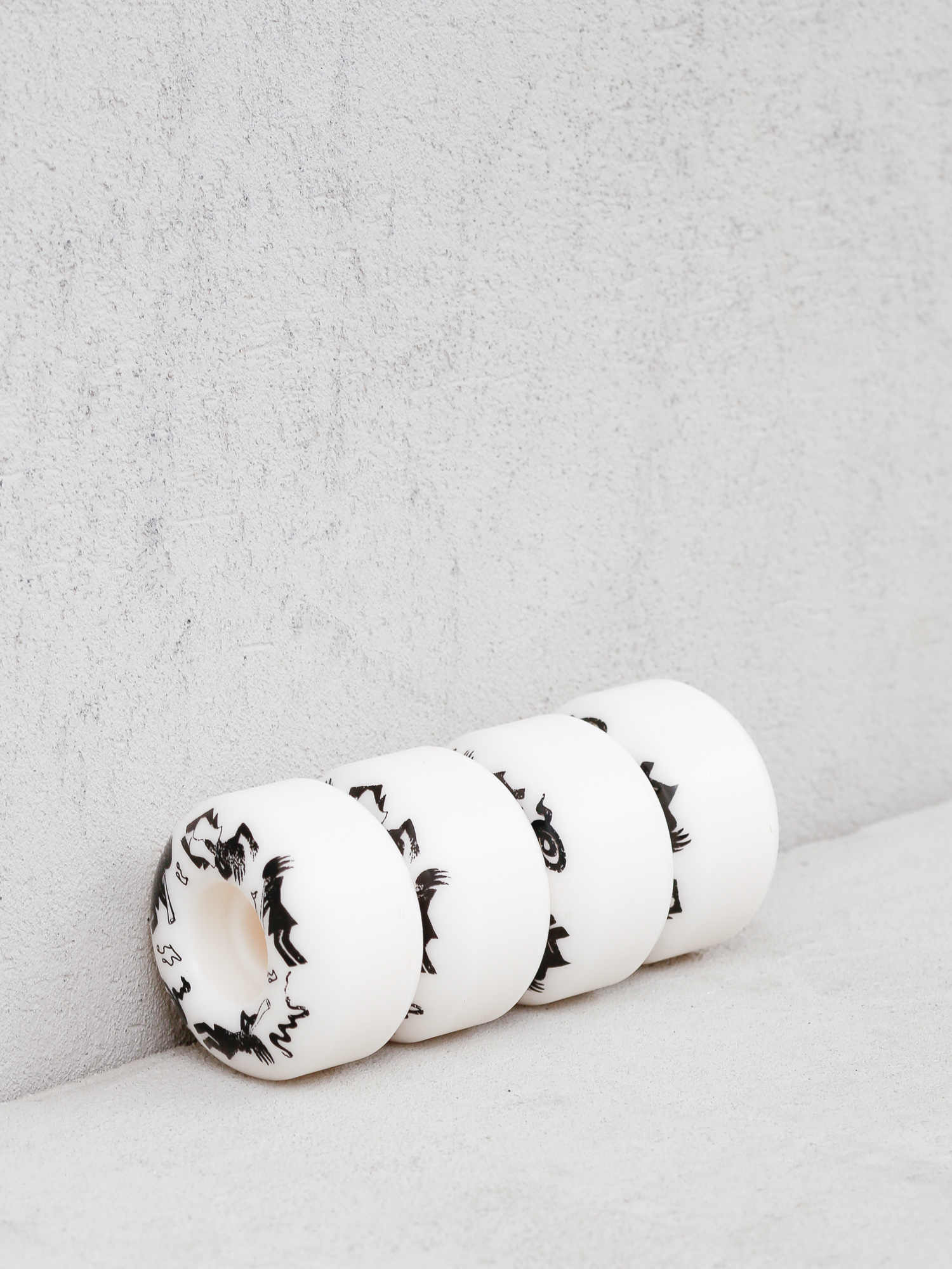 Kółka Girl Skateboard Kokopelli Staple (white/black)